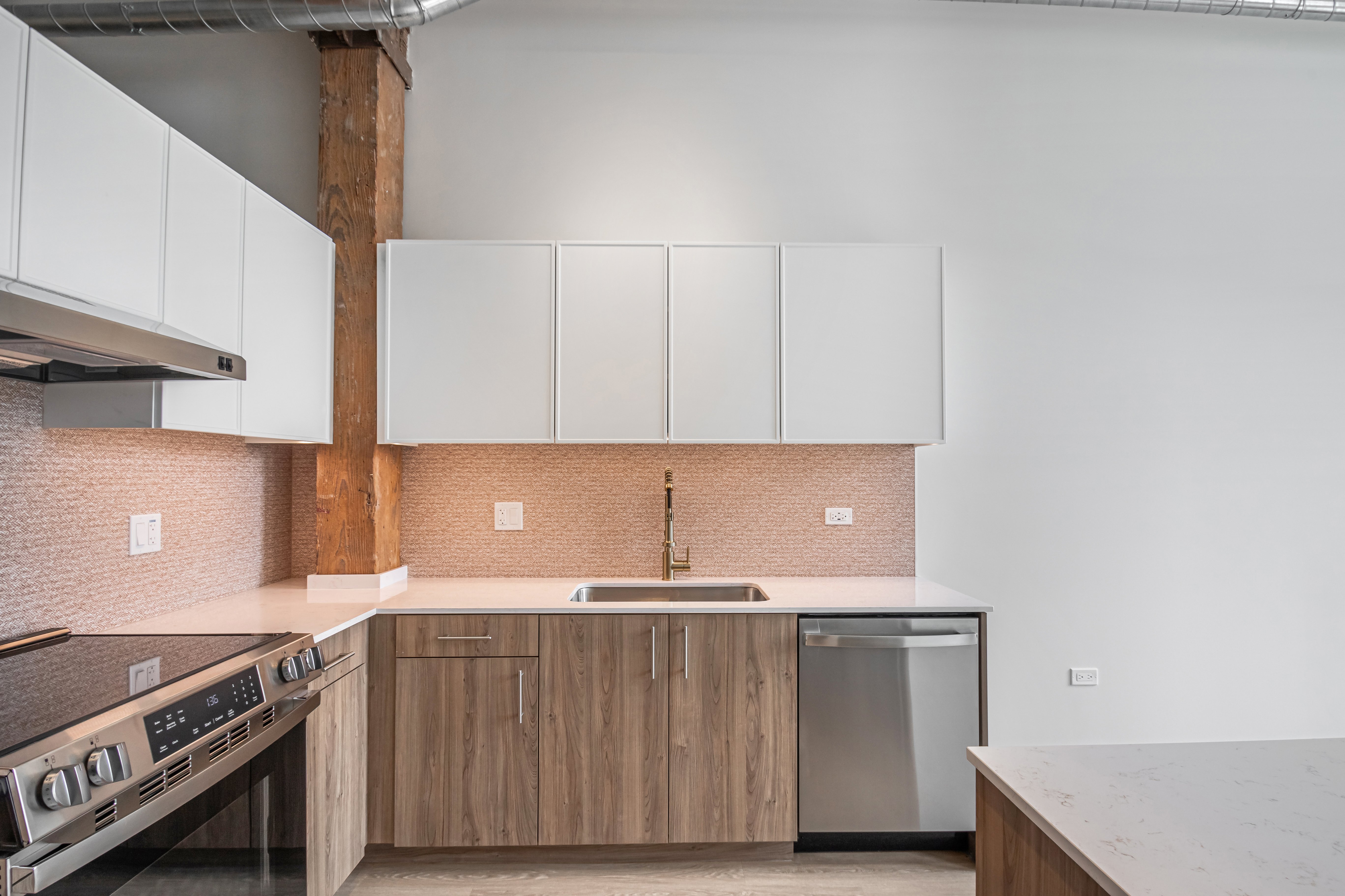 Lofts at Avenir 1040 W Huron, Chicago, IL 60642