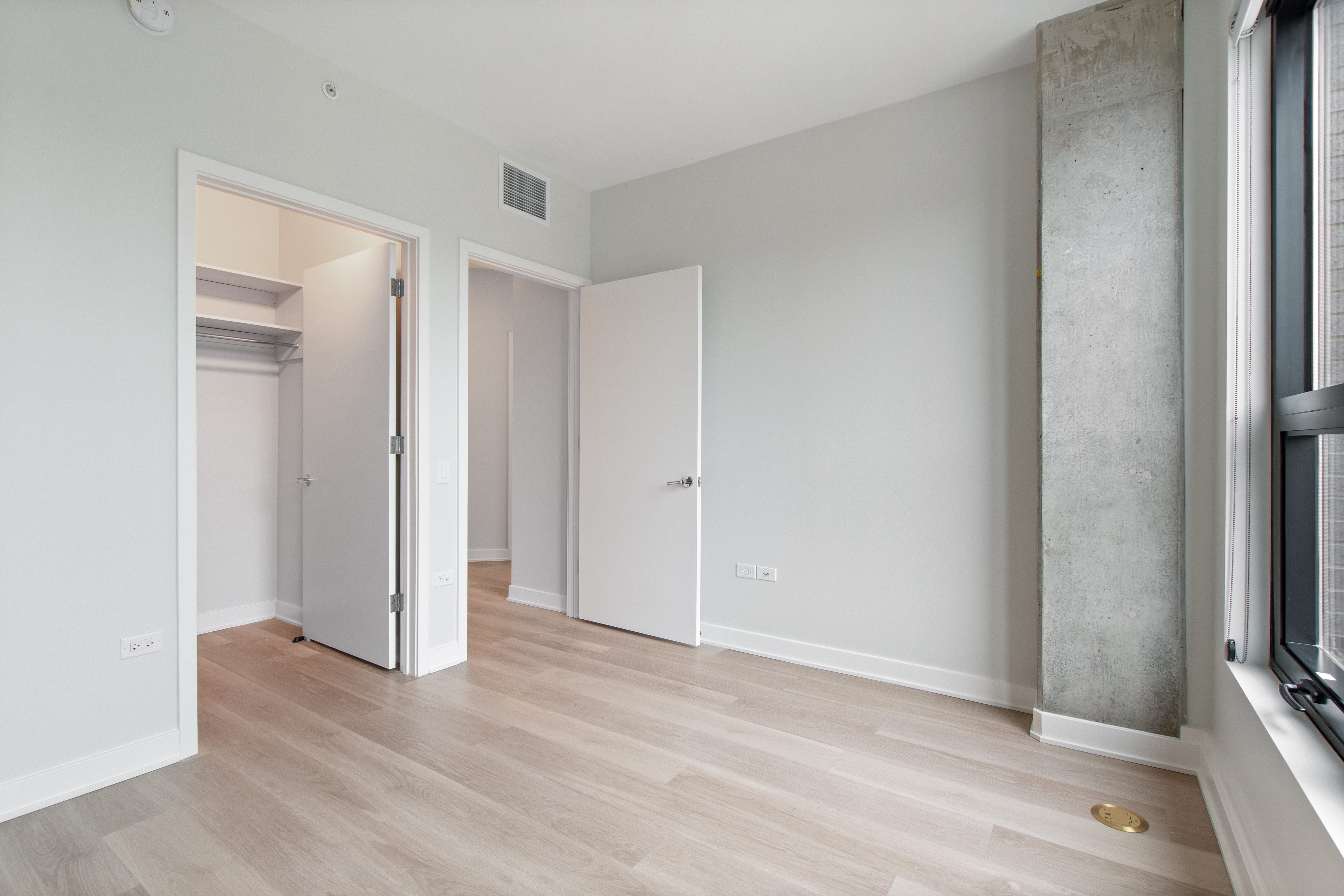 Avenir 730 N Milwaukee Ave, Chicago 60642 River West - Leasing by Cross Street