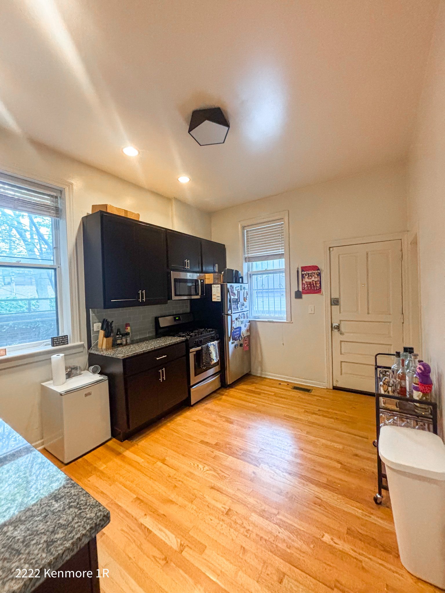 2222 N. Kenmore Ave. 2222 N. Kenmore Ave., Chicago, IL 60614 Lincoln Park - Leasing by Cross Street