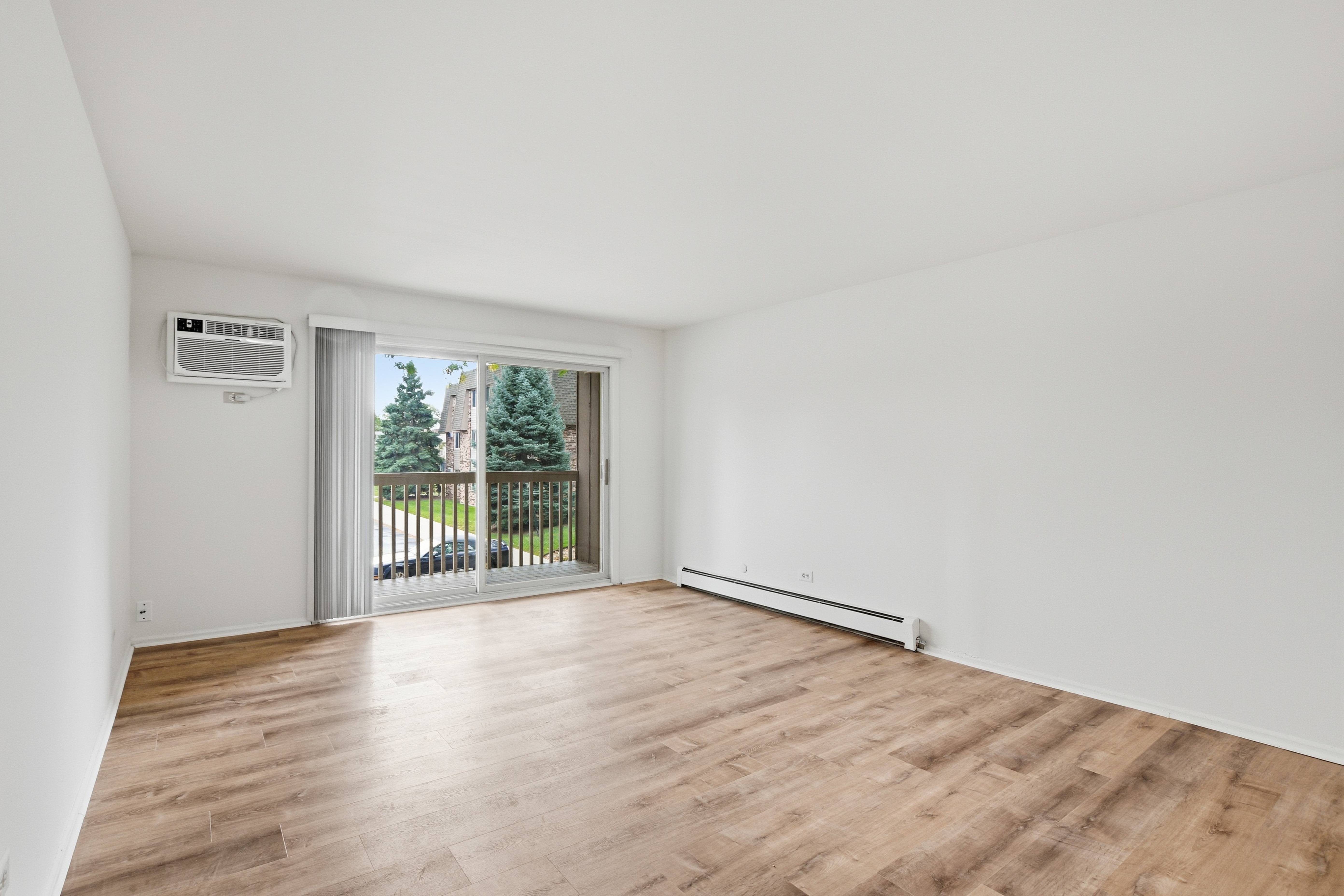 Buffalo Creek 70 S Buffalo Grove Rd, IL 60089