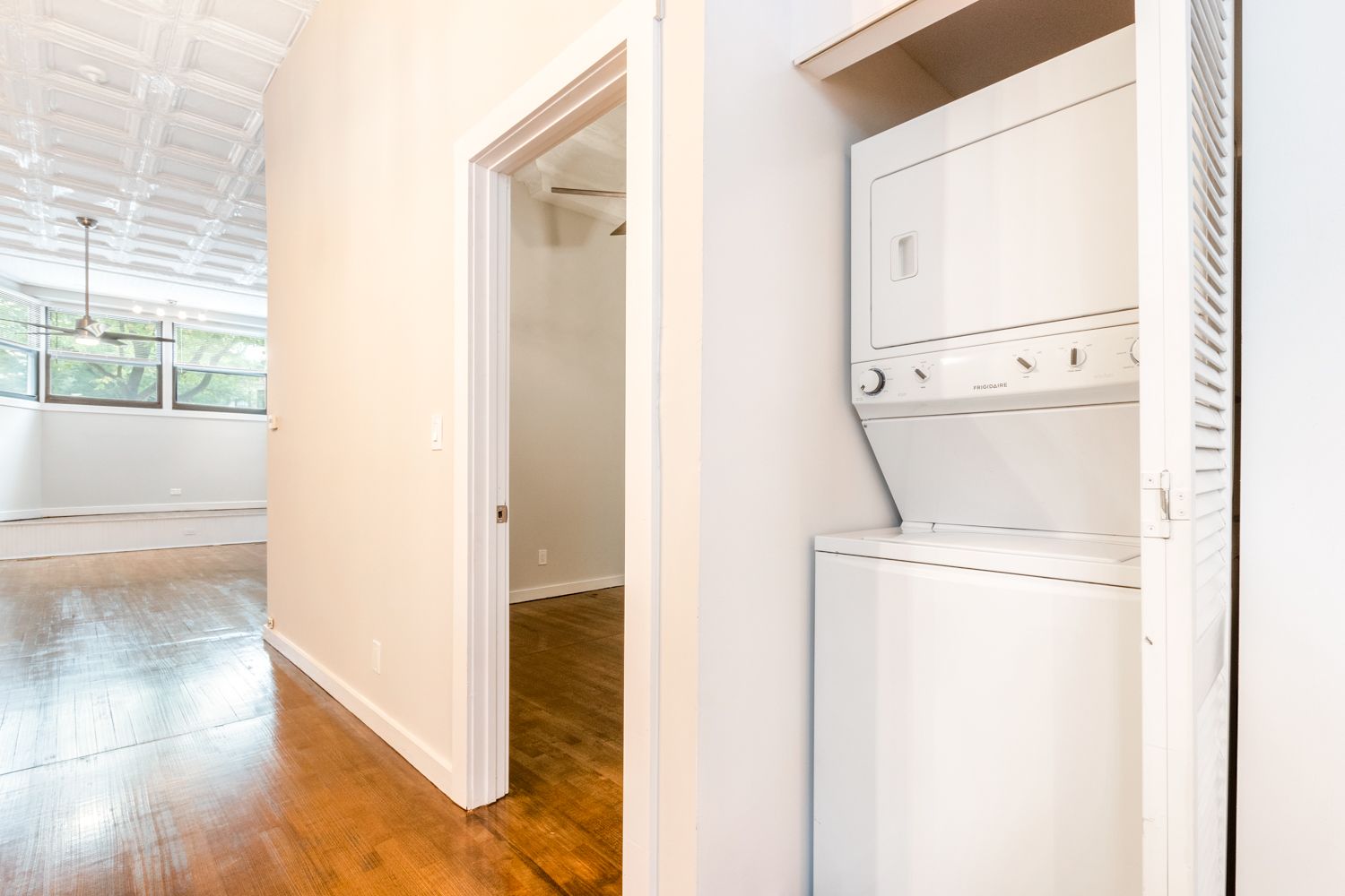 1230-34 W. Grace St. 1230-34 W. Grace St., Chicago, IL 60613 Wrigleyville - Leasing by Cross Street