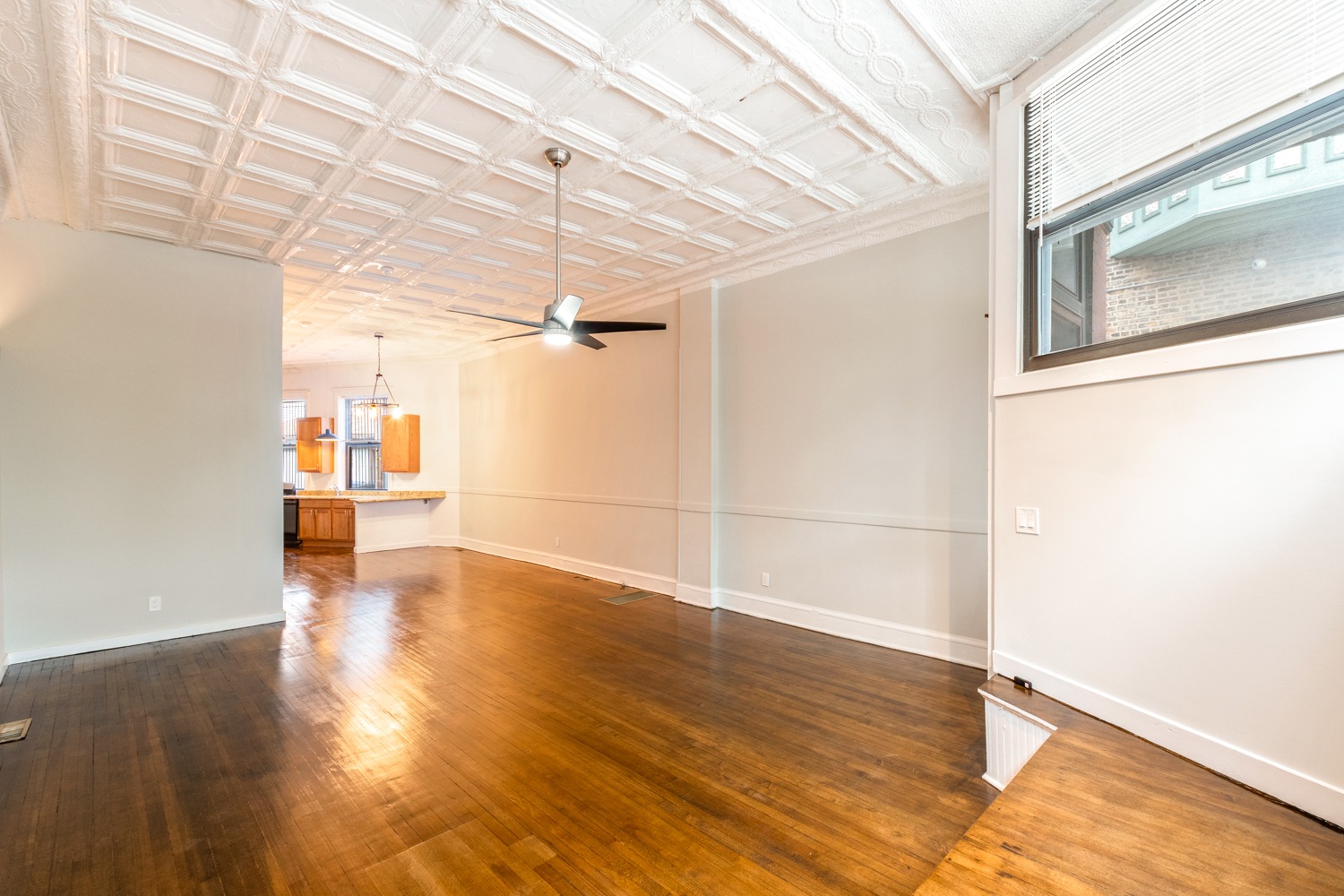 1230-34 W. Grace St. 1230-34 W. Grace St., Chicago, IL 60613 Wrigleyville - Leasing by Cross Street