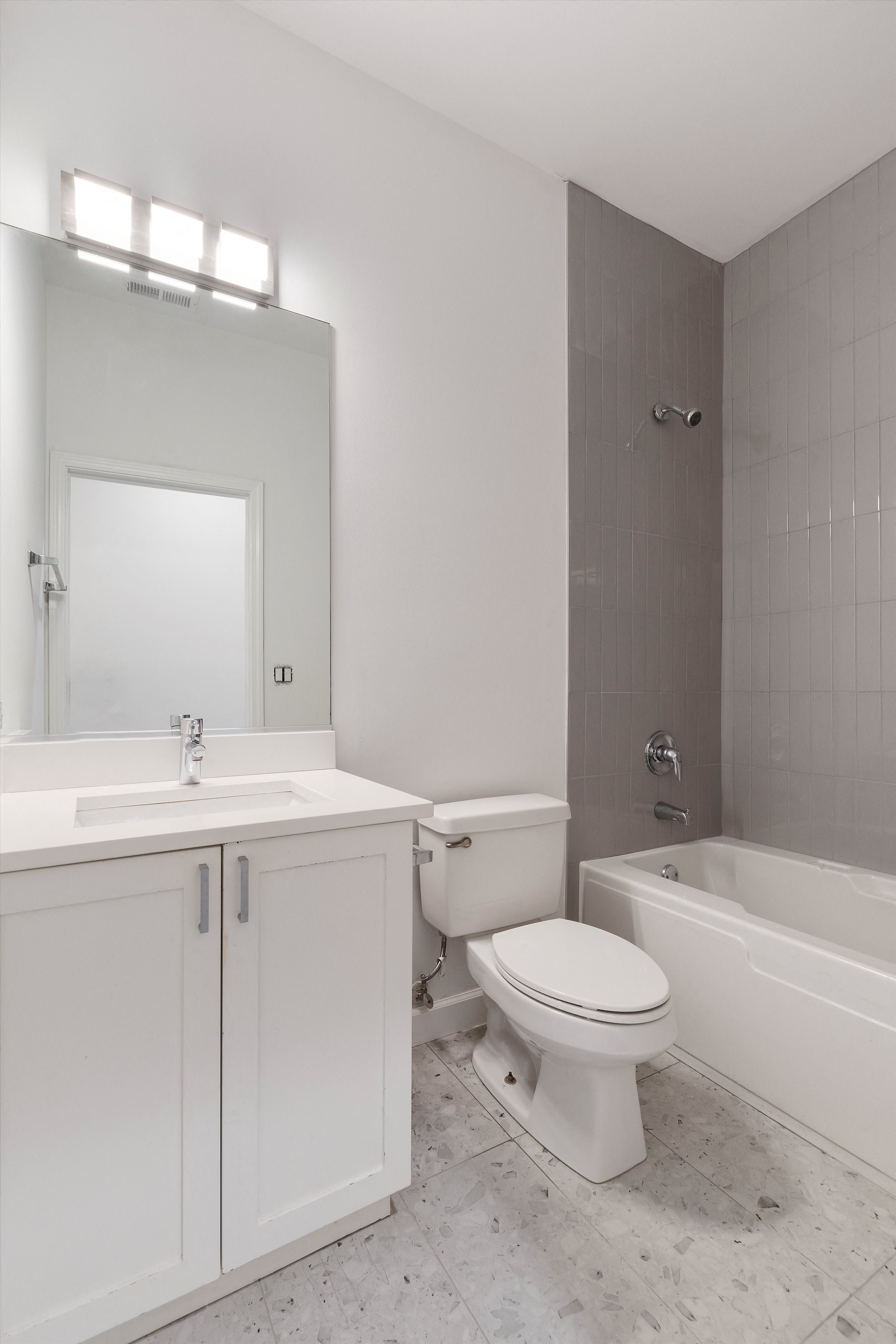 1636-56 N. Bosworth Ave. 1636-56 N. Bosworth Ave., Chicago, IL 60642 Bucktown - Leasing by Cross Street