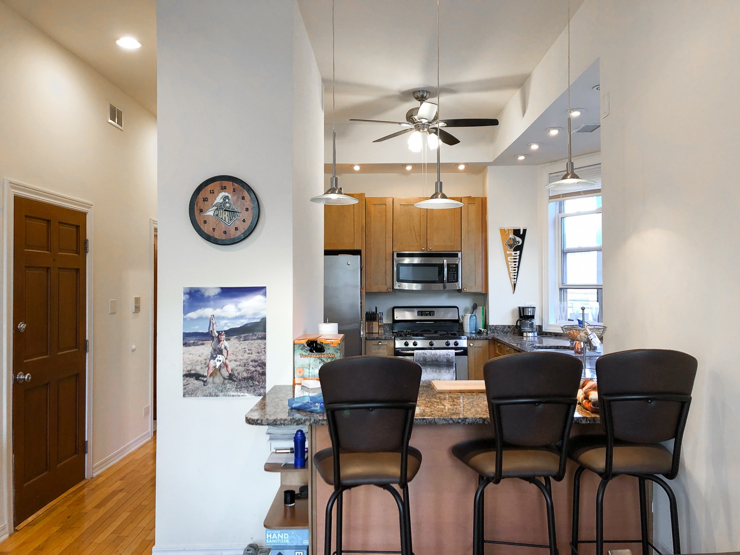 1311 N. Damen Ave. 1311 N. Damen Ave., Chicago, IL 60622 - Leasing by Cross Street