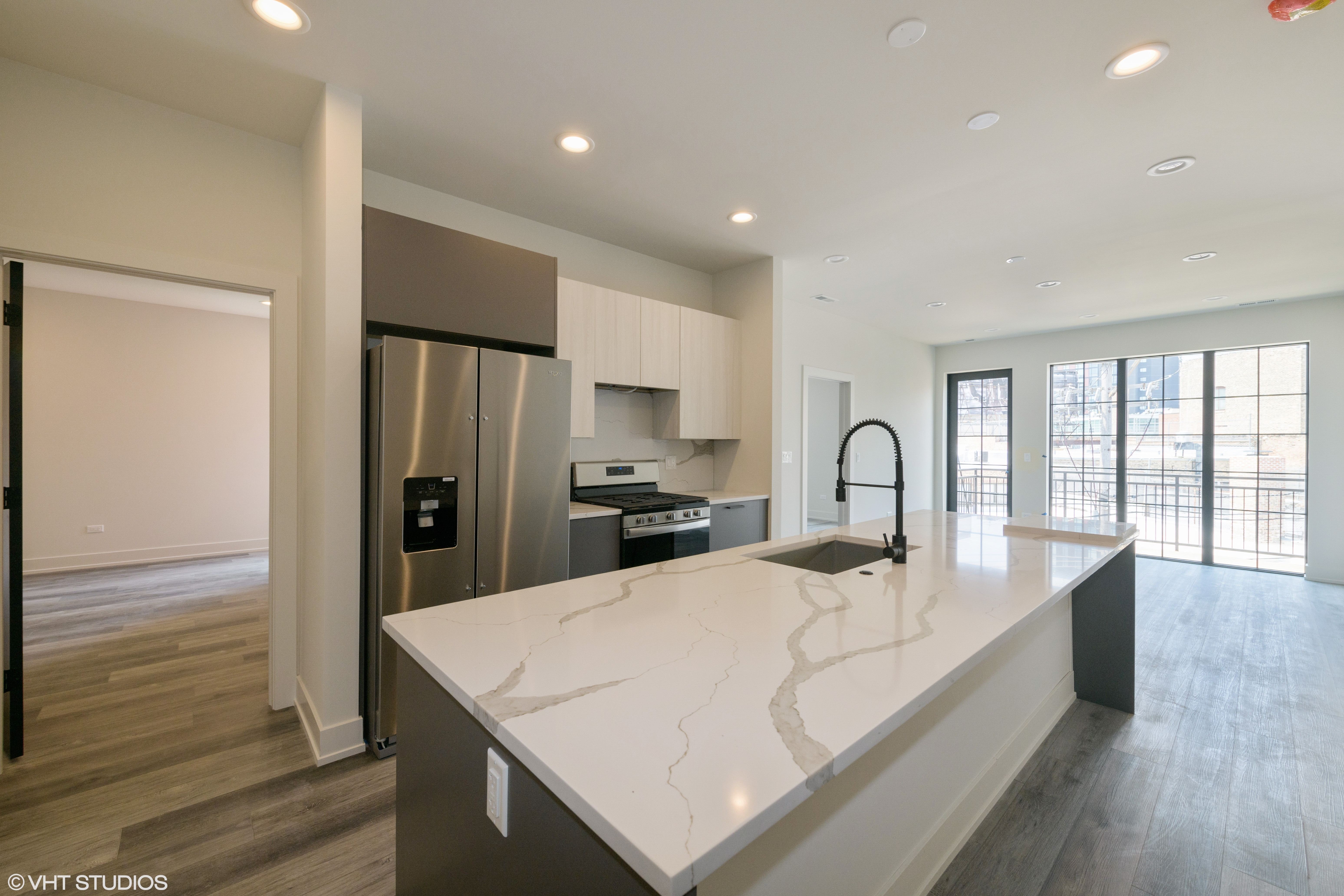 1220 N Bosworth Ave 1220 N Bosworth Ave, Chicago, IL 60642 Noble Square - Leasing by Cross Street