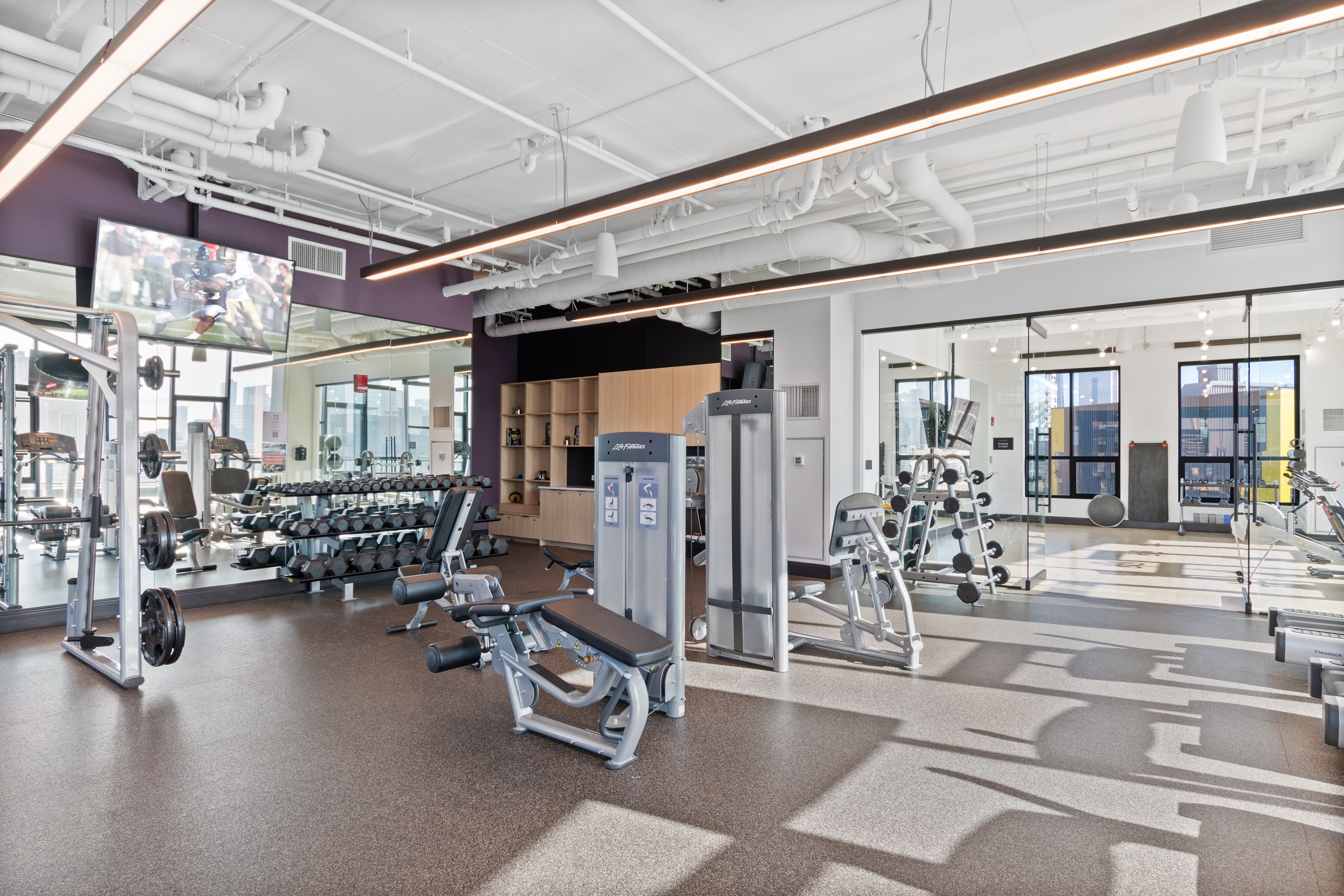 Lofts at Avenir 1040 W Huron, Chicago, IL 60642 - Leasing by Cross Street