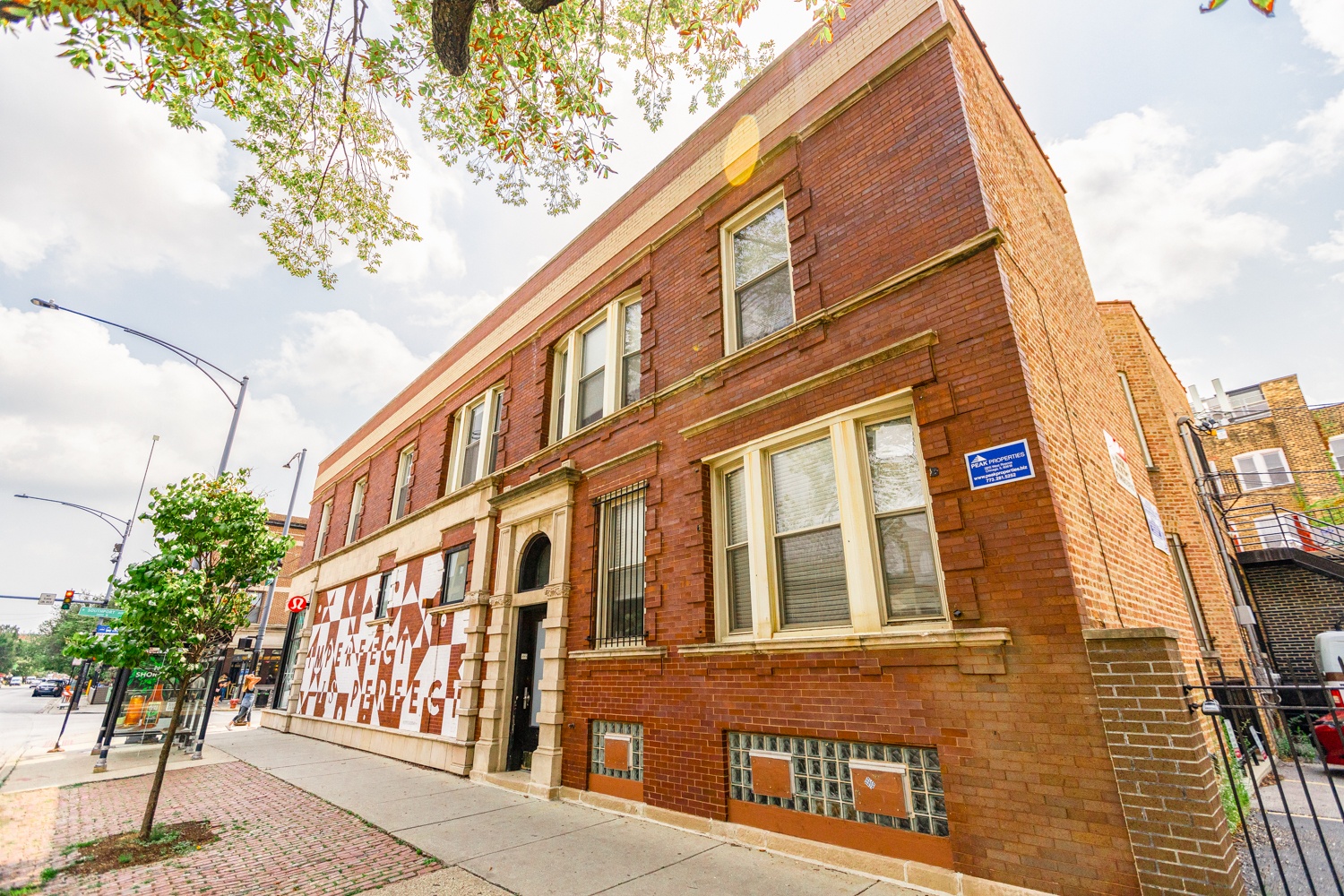 1407 W. Addison St. 1407 W. Addison St., Chicago, IL 60657 Lake View - Leasing by Cross Street