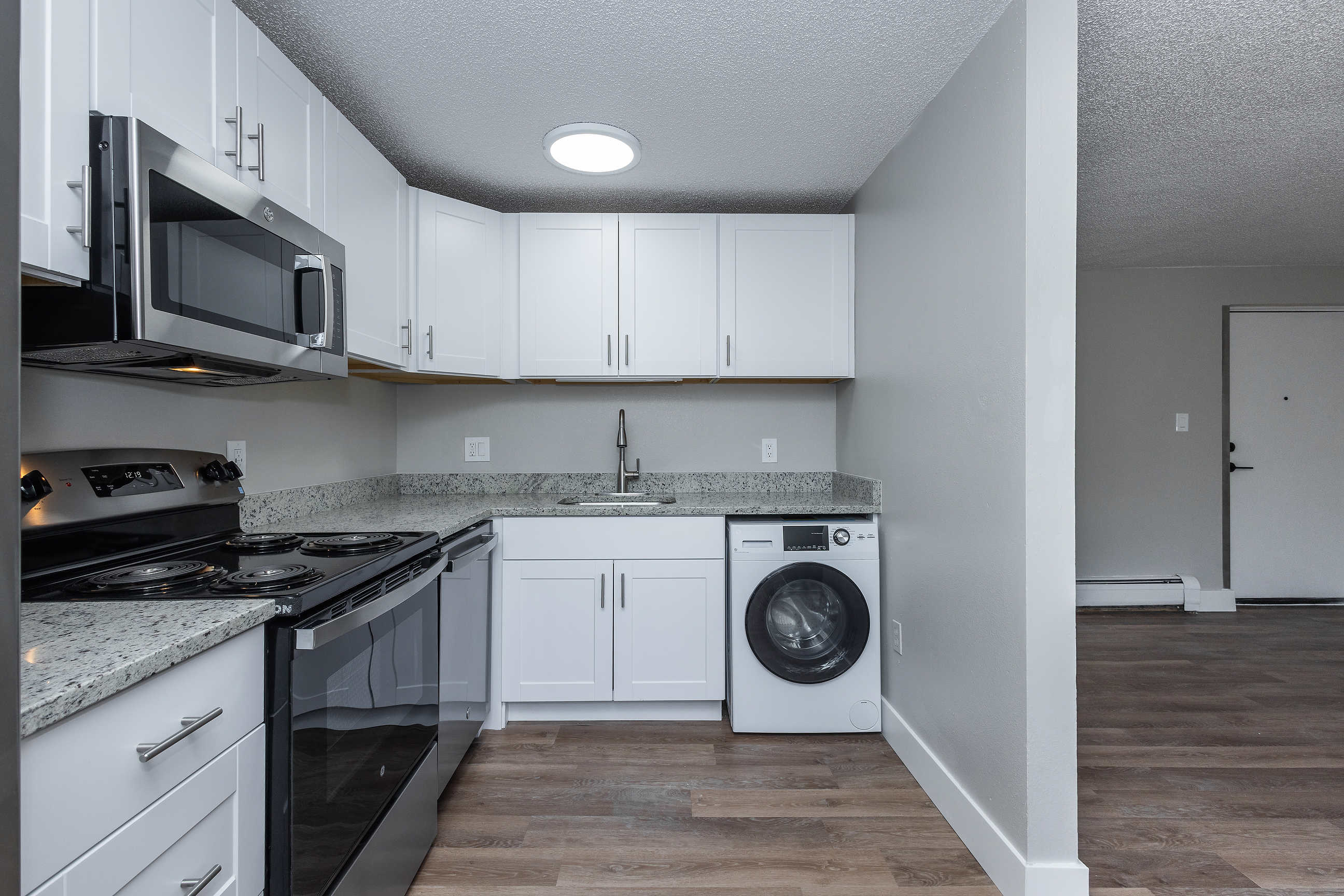 1451 Detroit 1451 Detroit St., Denver, CO 80206 Congress Park - Leasing by Cross Street