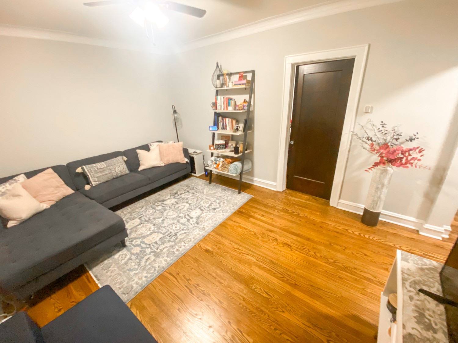 1461-65 W. Byron St. 1461-65 W. Byron St., Chicago, IL 60613 Lake View - Leasing by Cross Street