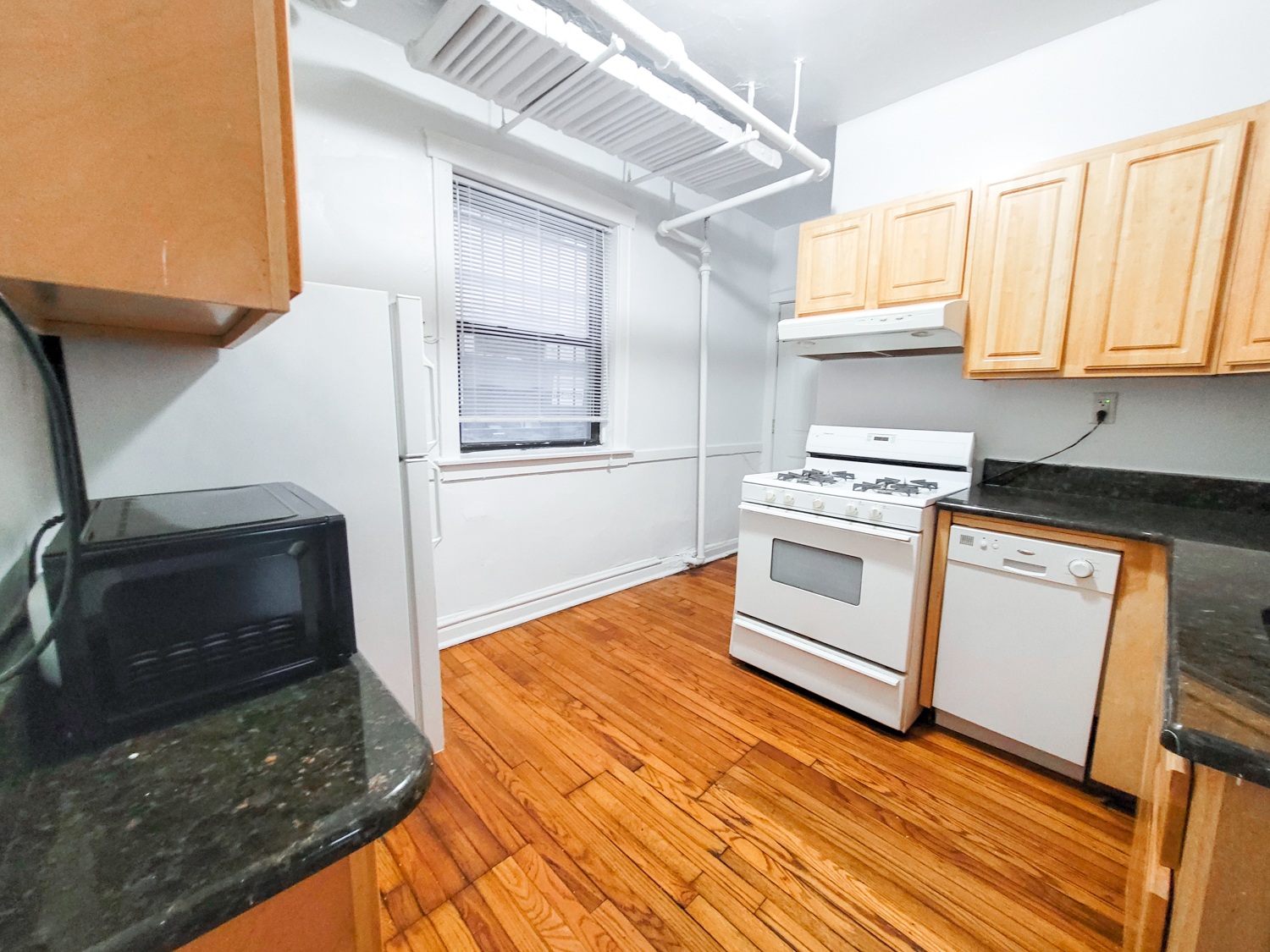 1400-12 N. Honore St. / 1501-07 N. Wicker Park Ave. 1400-12 N. Honore St., Chicago, IL 60622 West Town - Leasing by Cross Street
