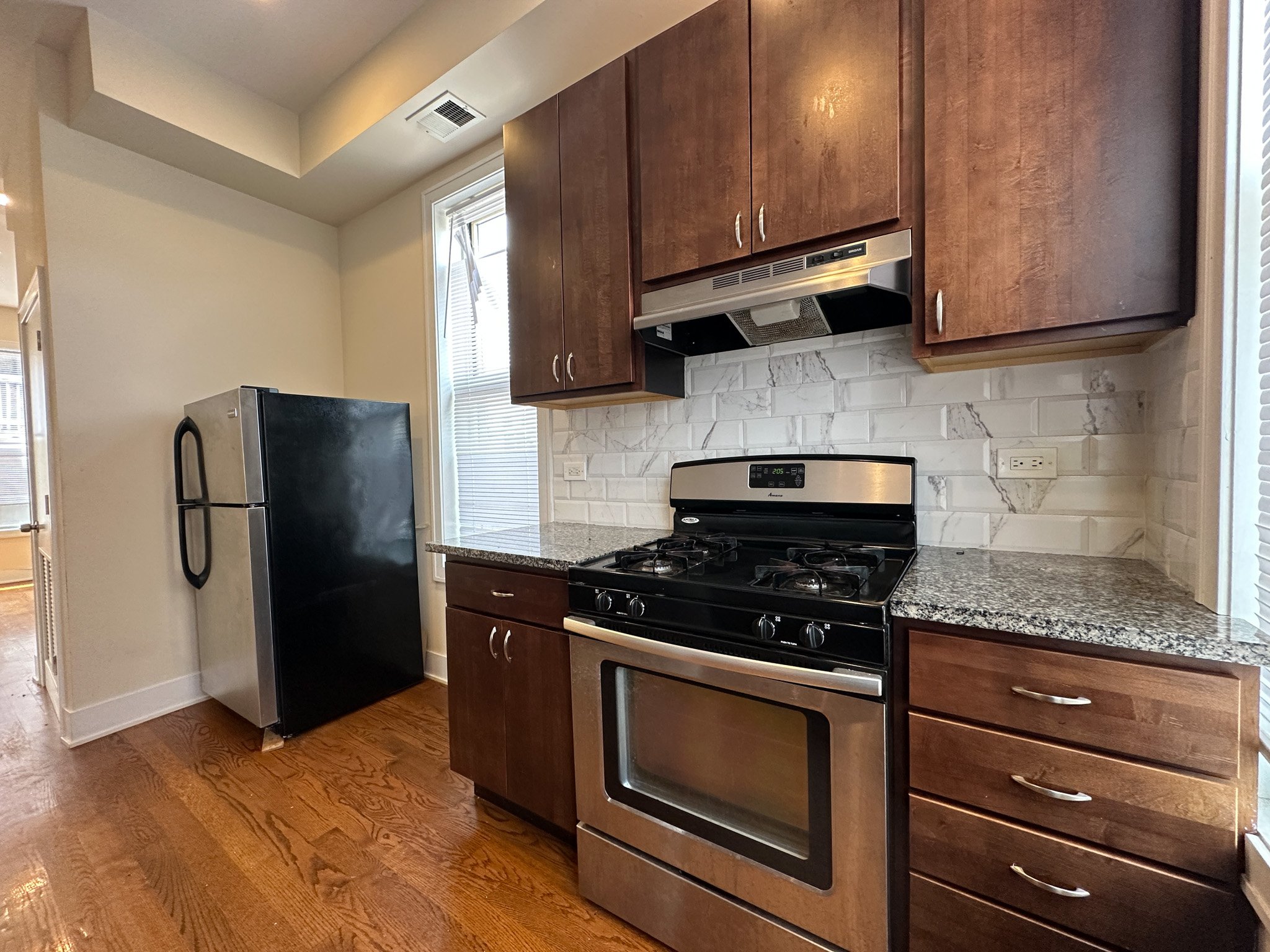 1513 N California Ave 1513 N California Ave, Chicago, IL 60622 Humboldt Park - Leasing by Cross Street