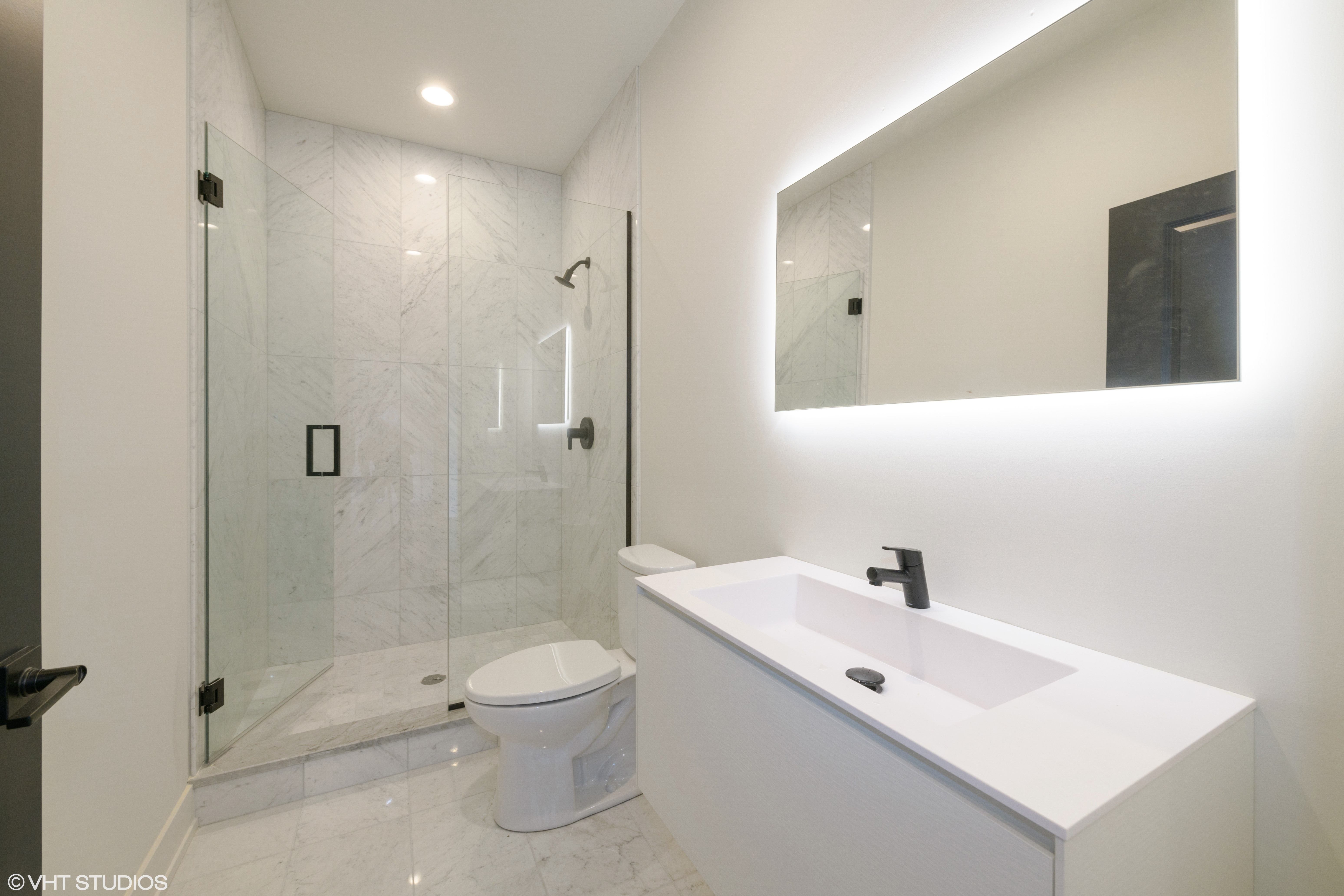 1220 N Bosworth Ave 1220 N Bosworth Ave, Chicago, IL 60642 Noble Square - Leasing by Cross Street