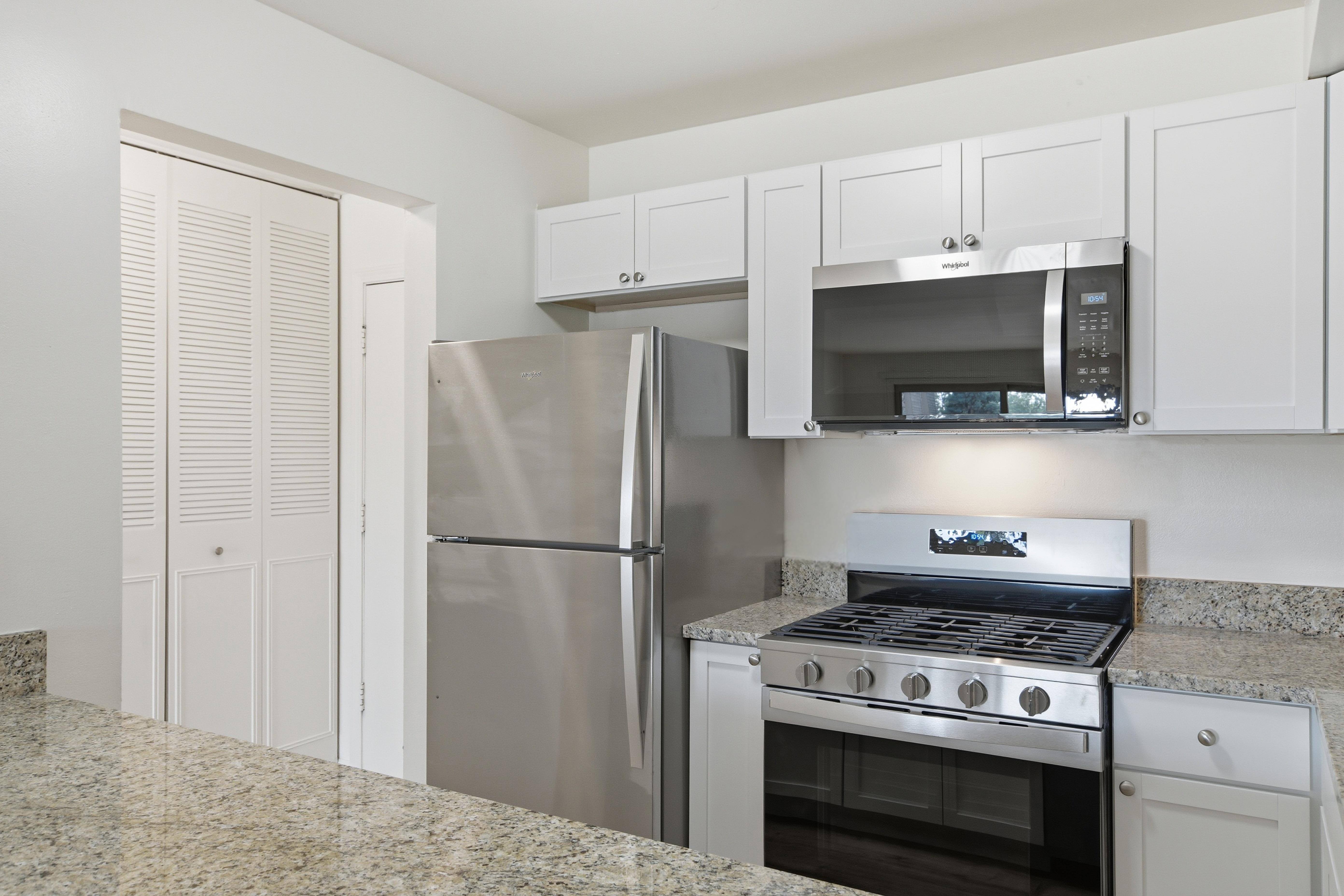 Buffalo Creek 70 S Buffalo Grove Rd, IL 60089