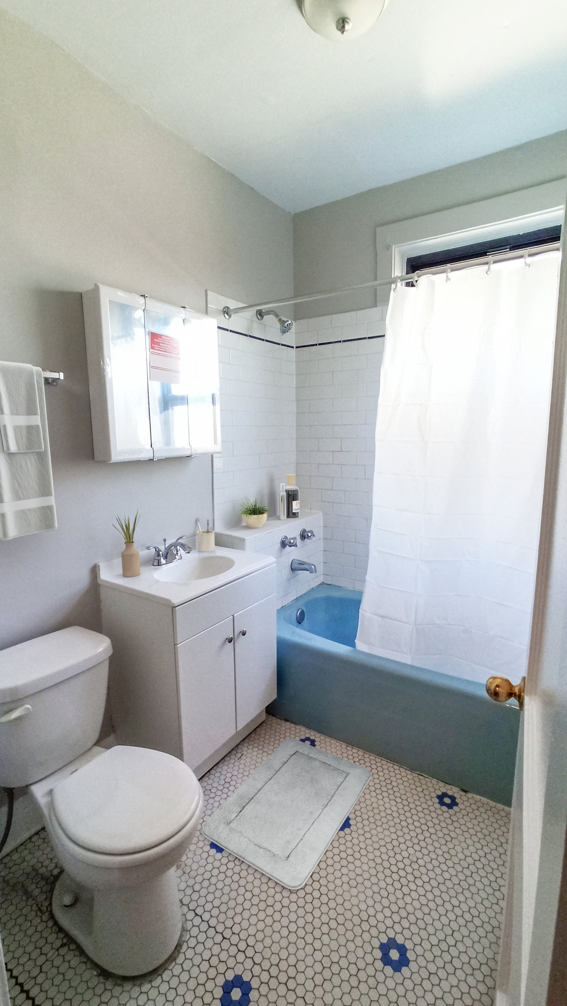 5634-42 N. Magnolia Ave. / 5653-55 N. Ridge Ave. 5634-42 N. Magnolia Ave., Chicago, IL 60640 Edgewater - Leasing by Cross Street