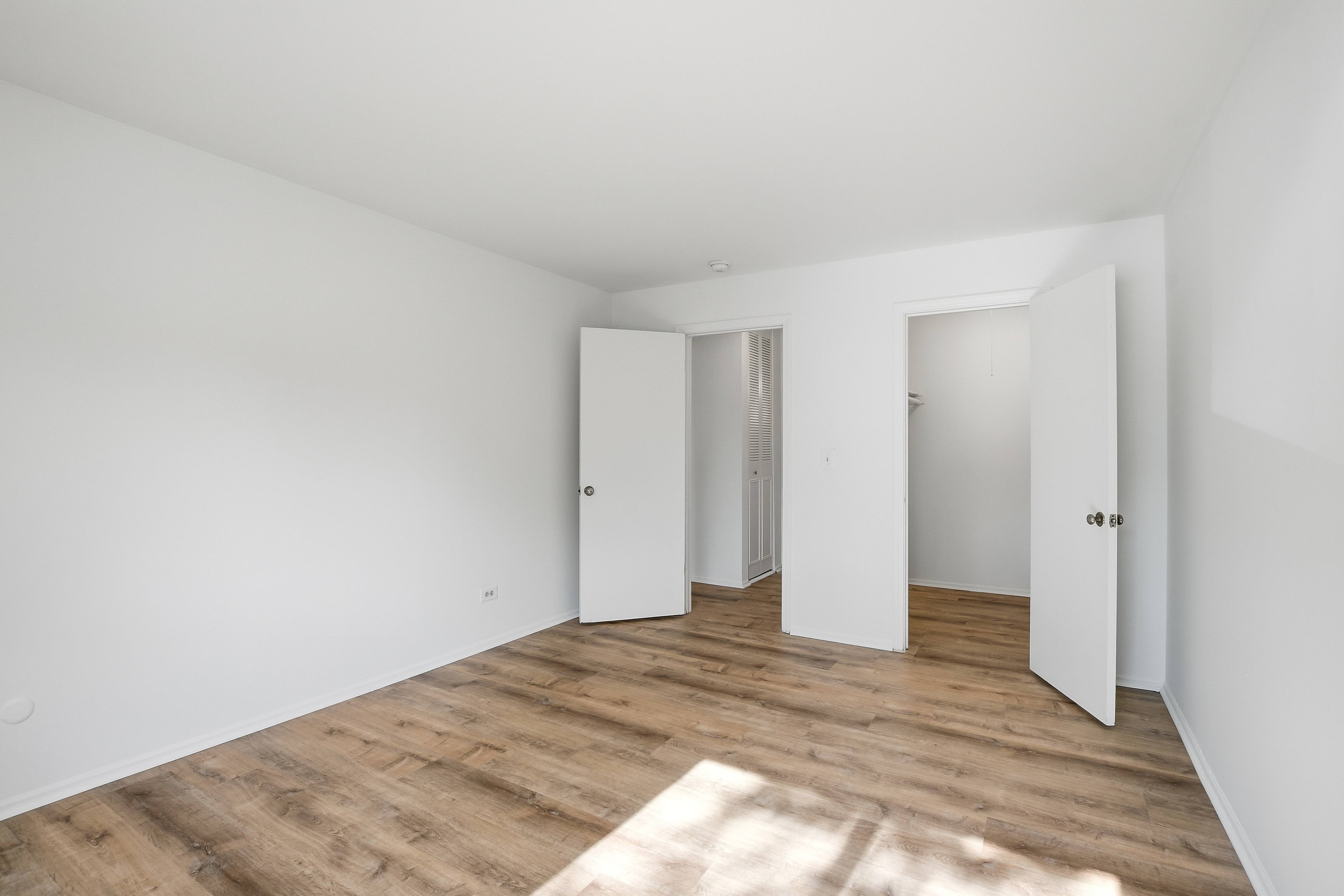 Buffalo Creek 70 S Buffalo Grove Rd, IL 60089