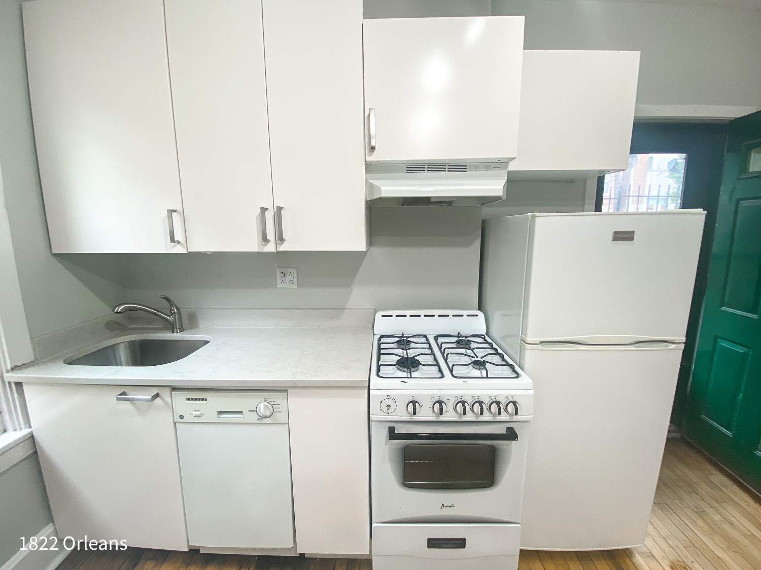 1822 N. Orleans St. 1822 N. Orleans St., Chicago, IL 60614 Old Town Triangle - Leasing by Cross Street