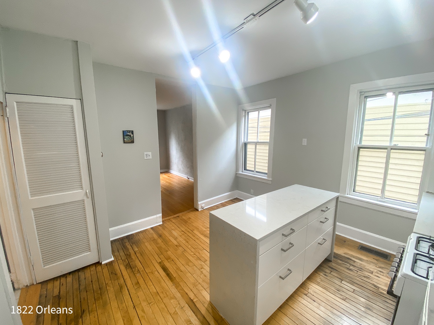 1822 N. Orleans St. 1822 N. Orleans St., Chicago, IL 60614 Old Town Triangle - Leasing by Cross Street