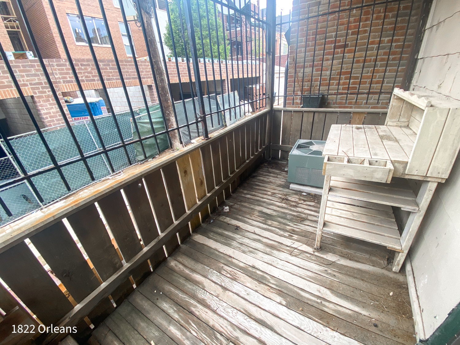 1822 N. Orleans St. 1822 N. Orleans St., Chicago, IL 60614 Old Town Triangle - Leasing by Cross Street