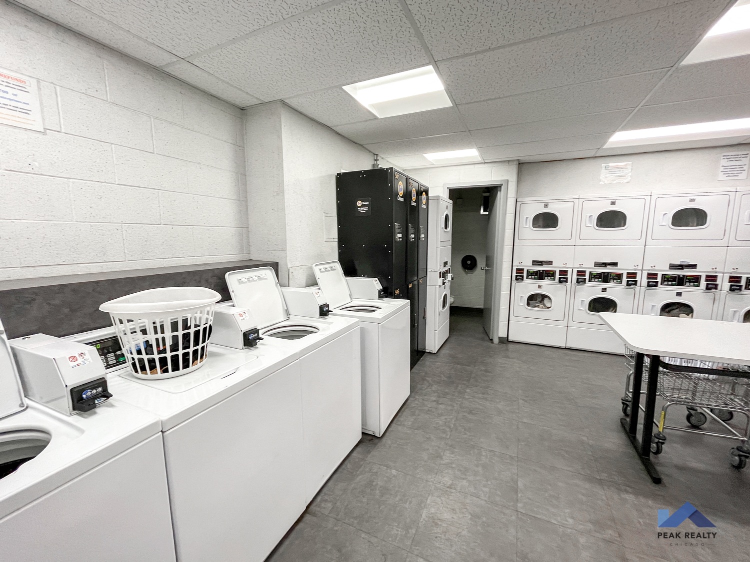 1850 N. Clark St. Condos 1850 N. Clark St., Chicago, IL 60614 Old Town Triangle - Leasing by Cross Street