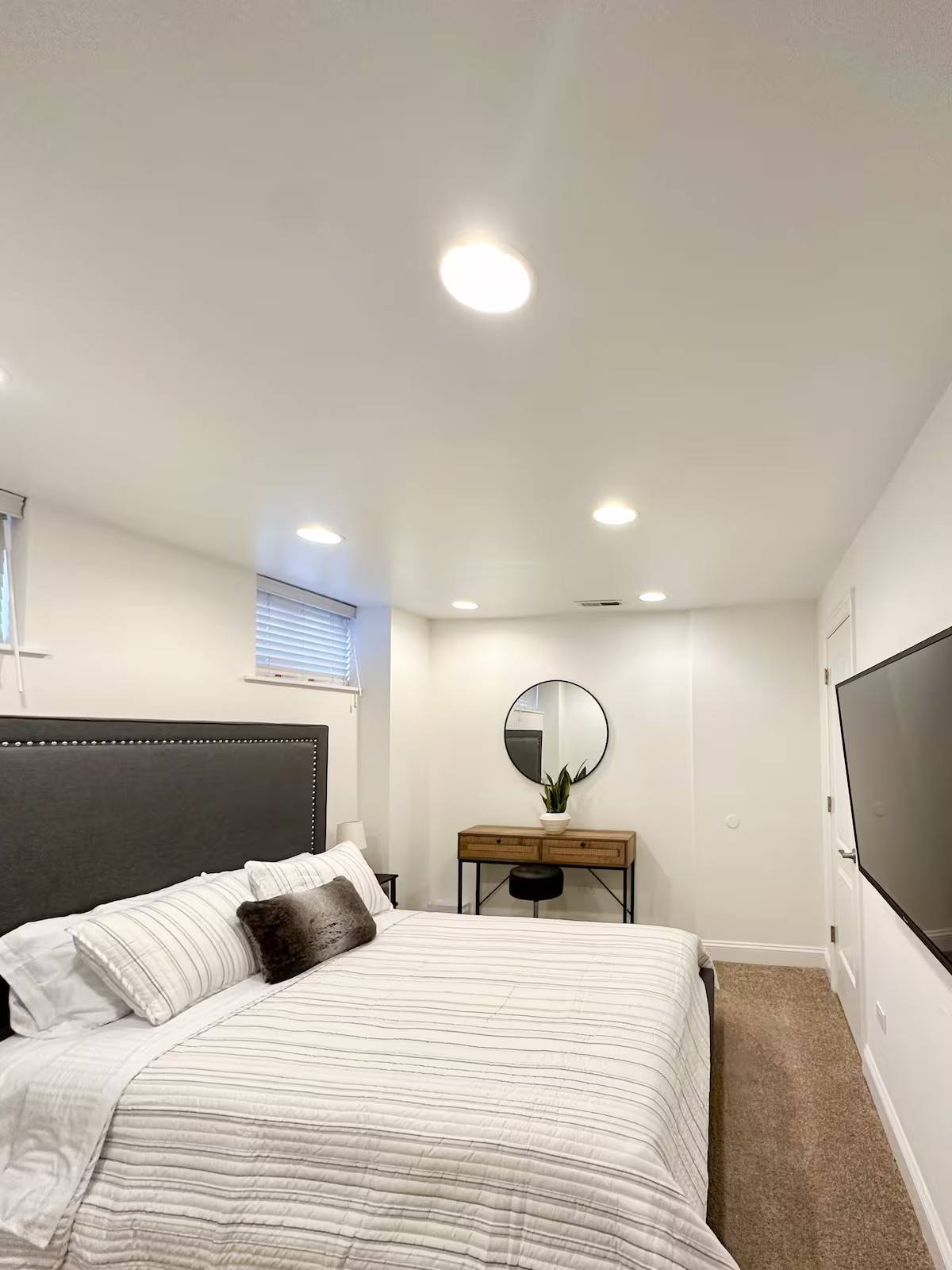 53 W. Burton Pl. 53 W. Burton Pl., Chicago, IL 60610