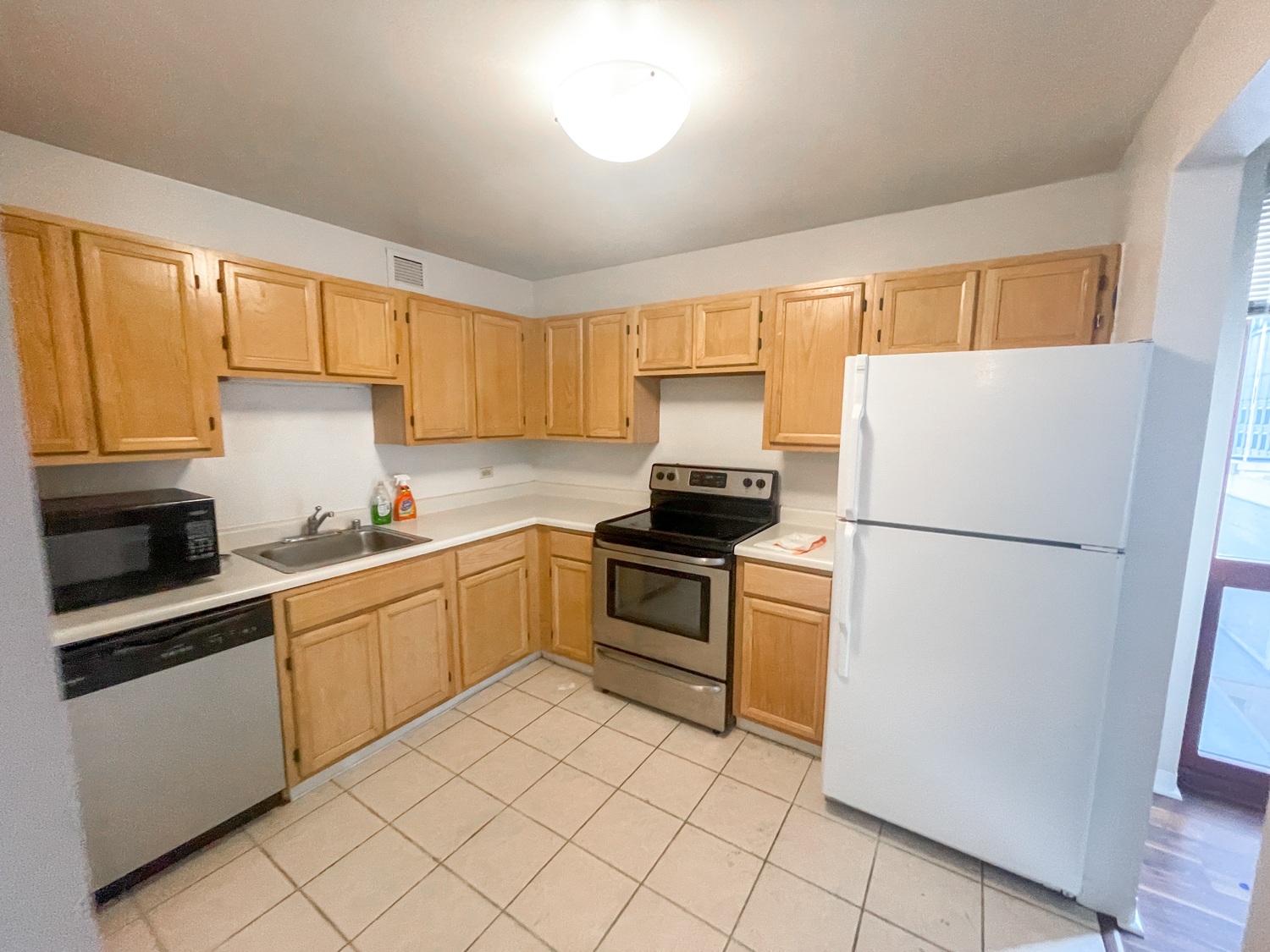 200 N. Dearborn St. Unit 1202 200 N. Dearborn St., Chicago, IL 60601 - Leasing by Cross Street