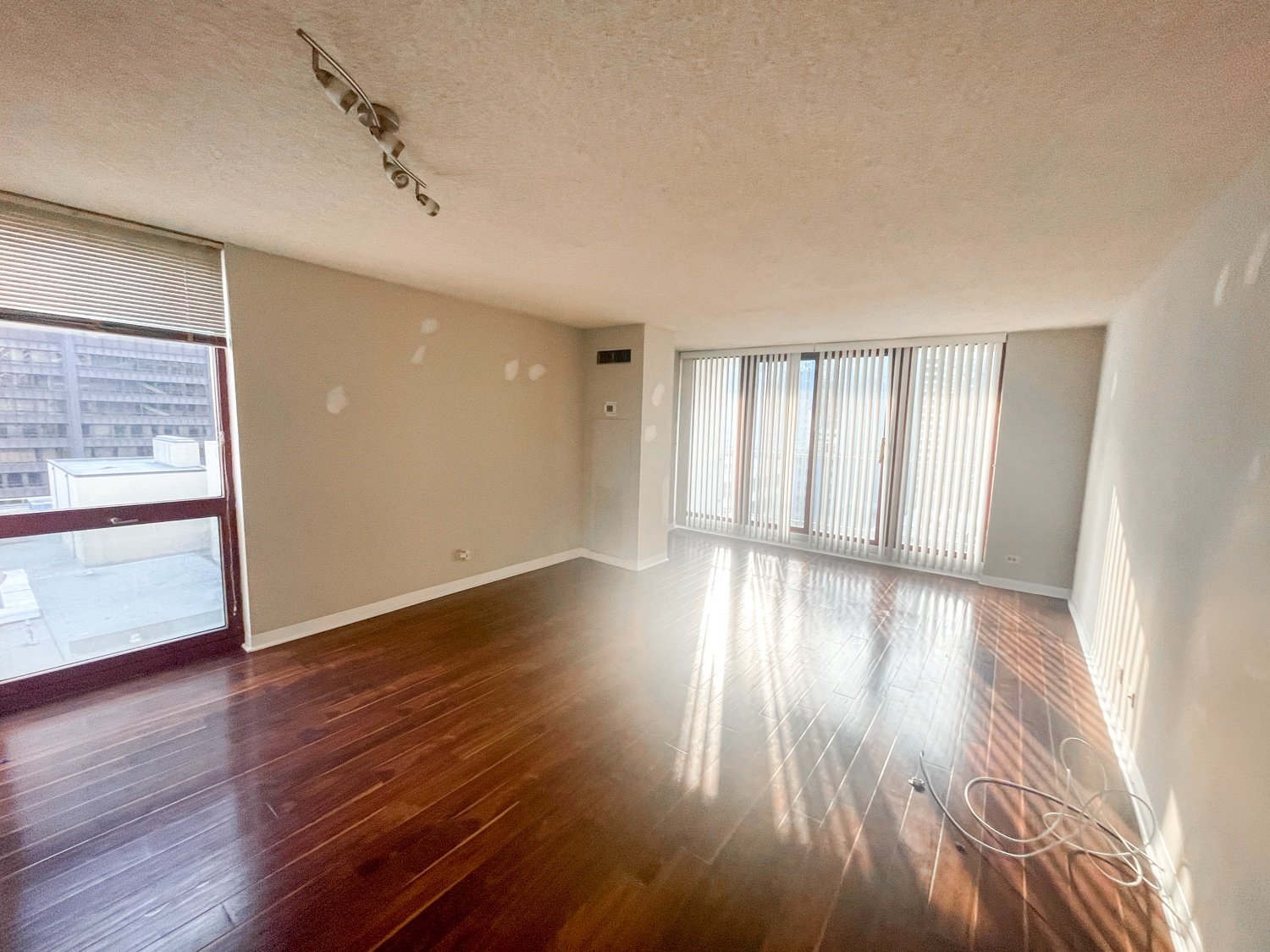 200 N. Dearborn St. Unit 1202 200 N. Dearborn St., Chicago, IL 60601 - Leasing by Cross Street