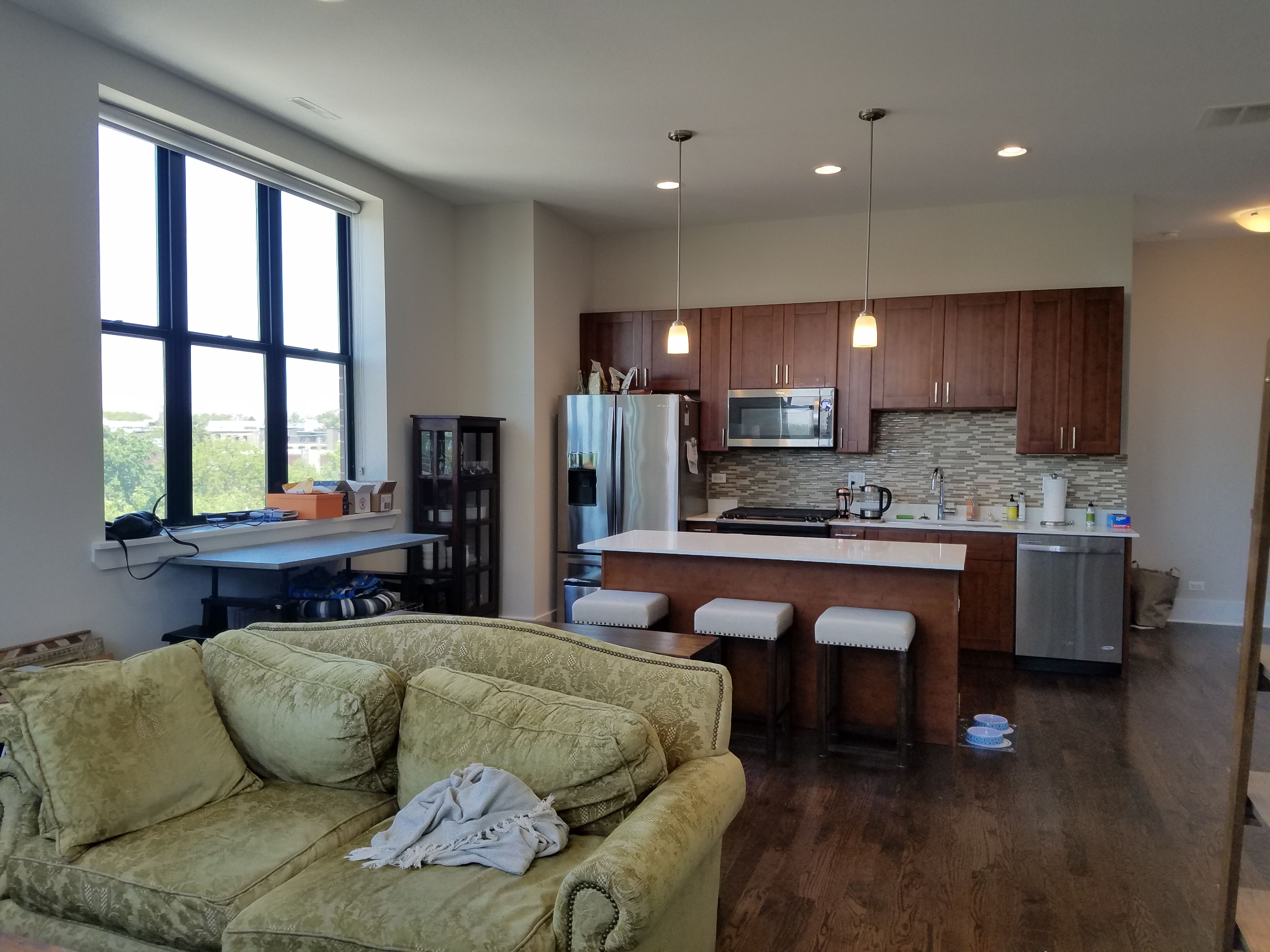 4601 N. Ravenswood Ave. 4601 N. Ravenswood Ave., Chicago, IL 60640 Ravenswood - Leasing by Cross Street