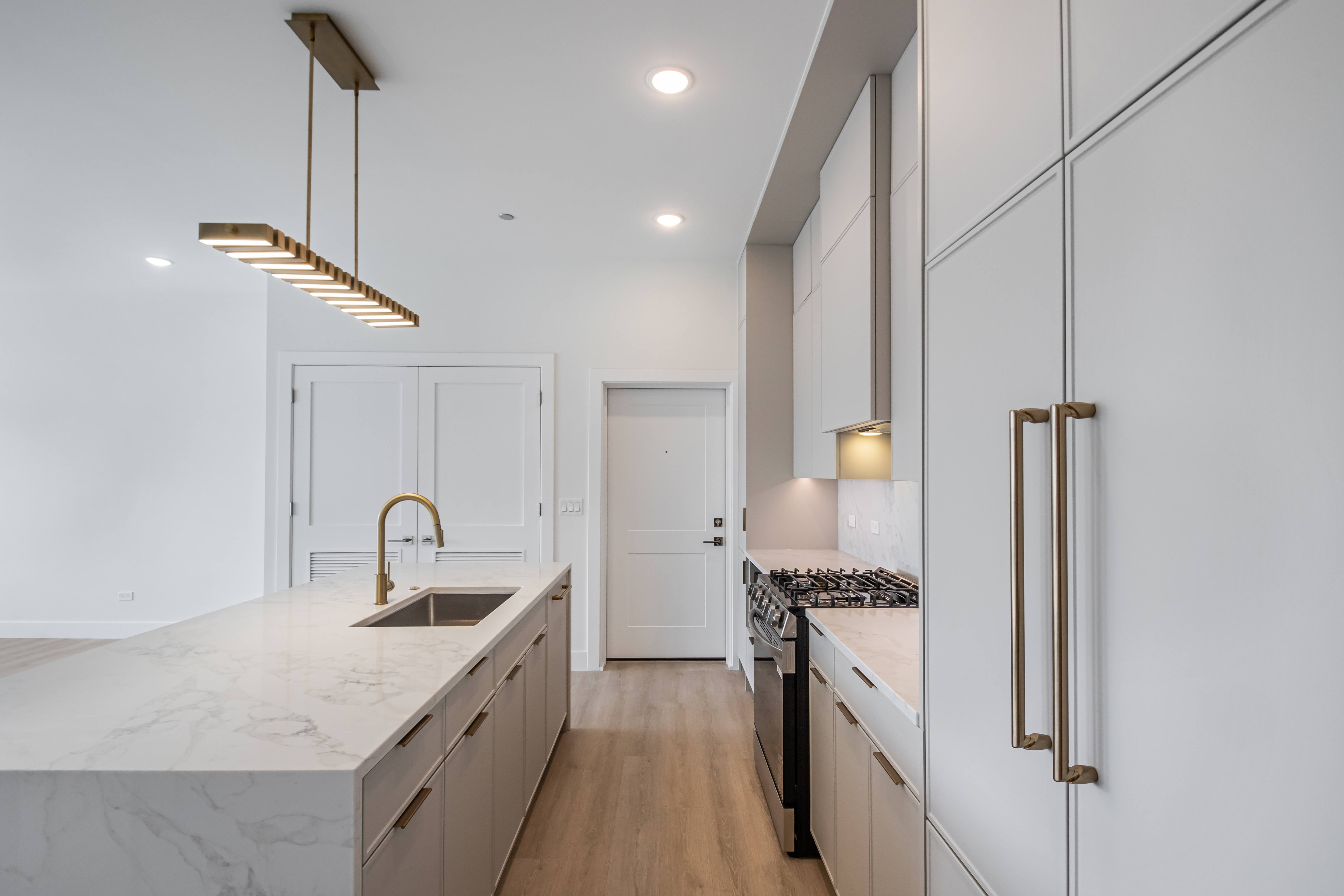 North + Damen 1628 N. Damen Ave, Chicago, IL 60647 - Leasing by Cross Street