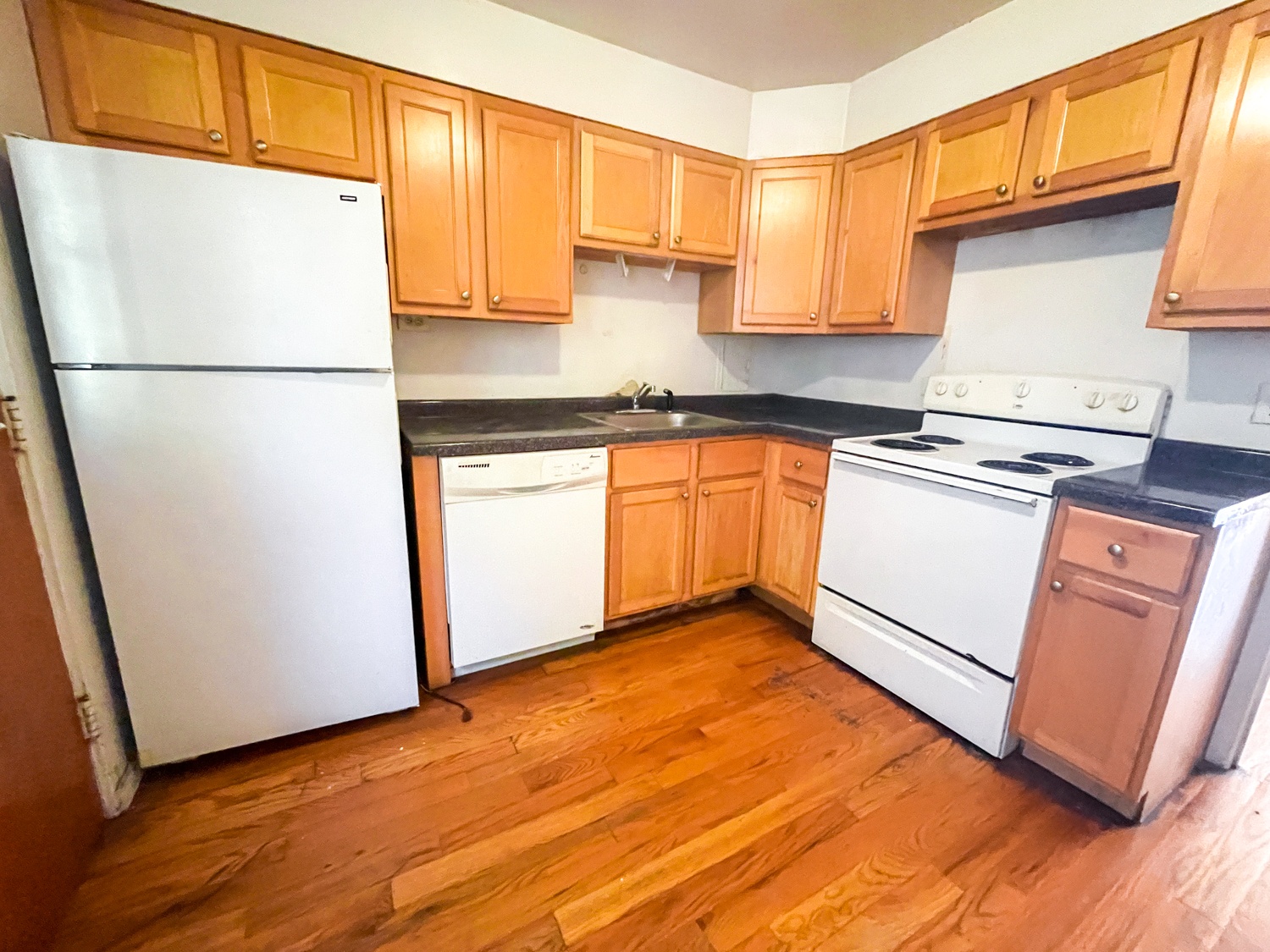 2104-24 W. Farragut Ave. 2104 W. Farragut Ave., Chicago, IL 60625