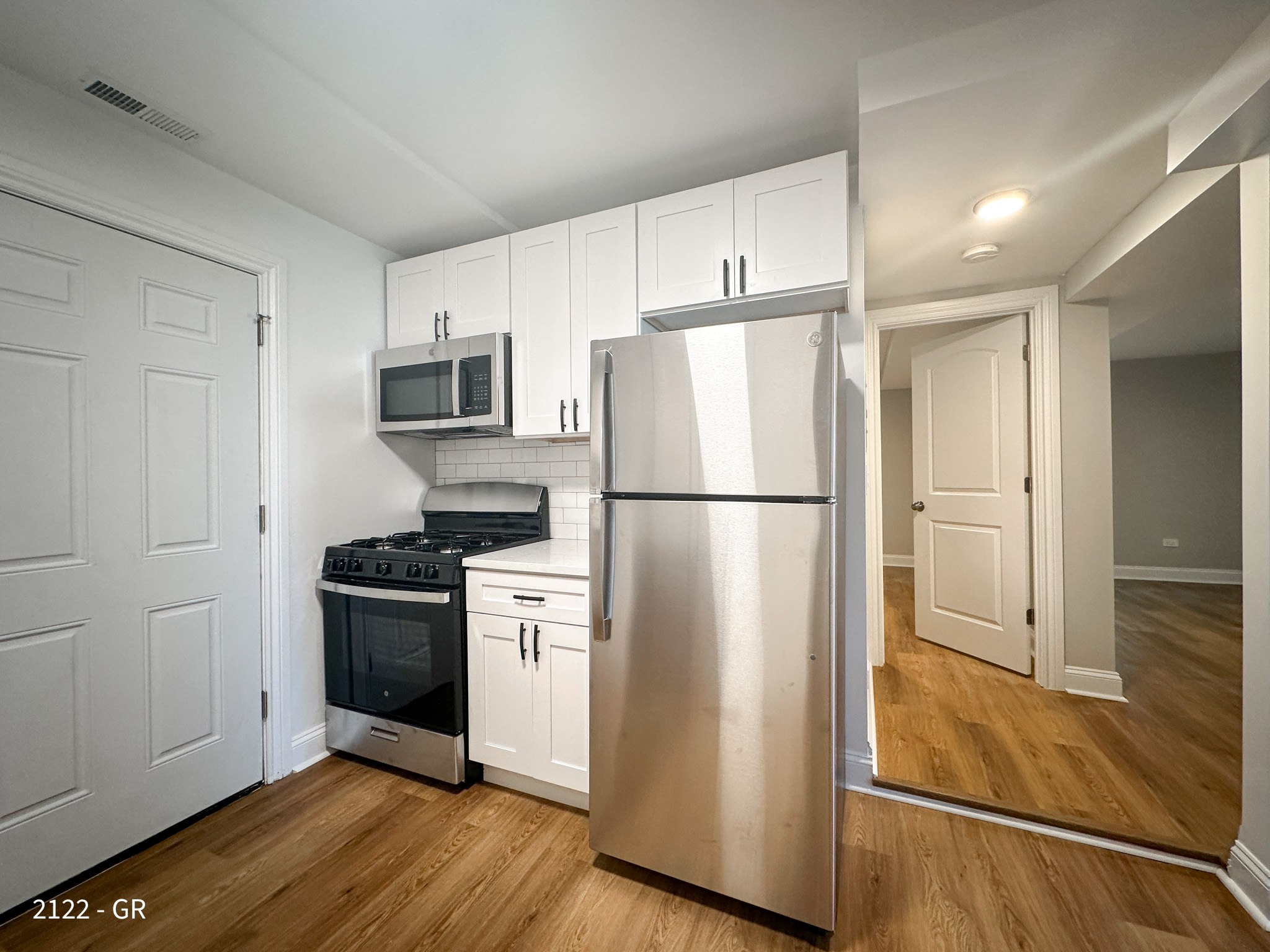 2122 N. Kimball Ave. / 3407 W. Shakespeare Ave. 2122 N. Kimball Ave. / 3407 W. Shakespeare Ave., Chicago, IL 60647 - Leasing by Cross Street