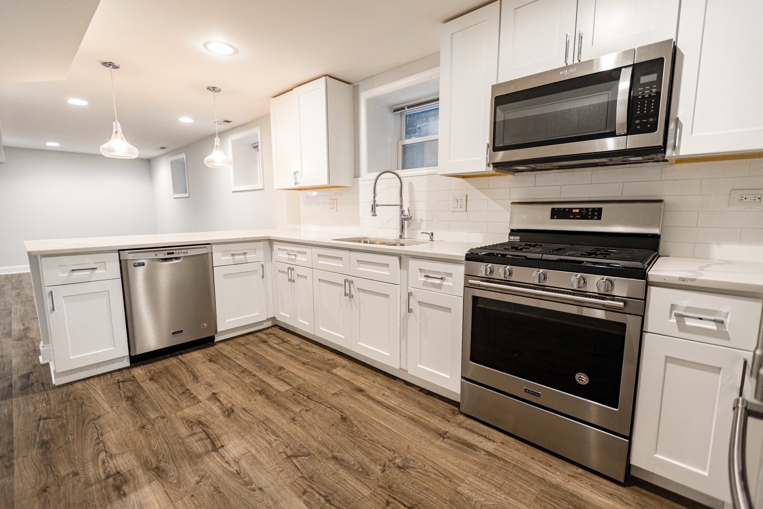 2127 N. Sheffield Ave. 2127 N. Sheffield Ave., Chicago, IL 60614 Lincoln Park - Leasing by Cross Street