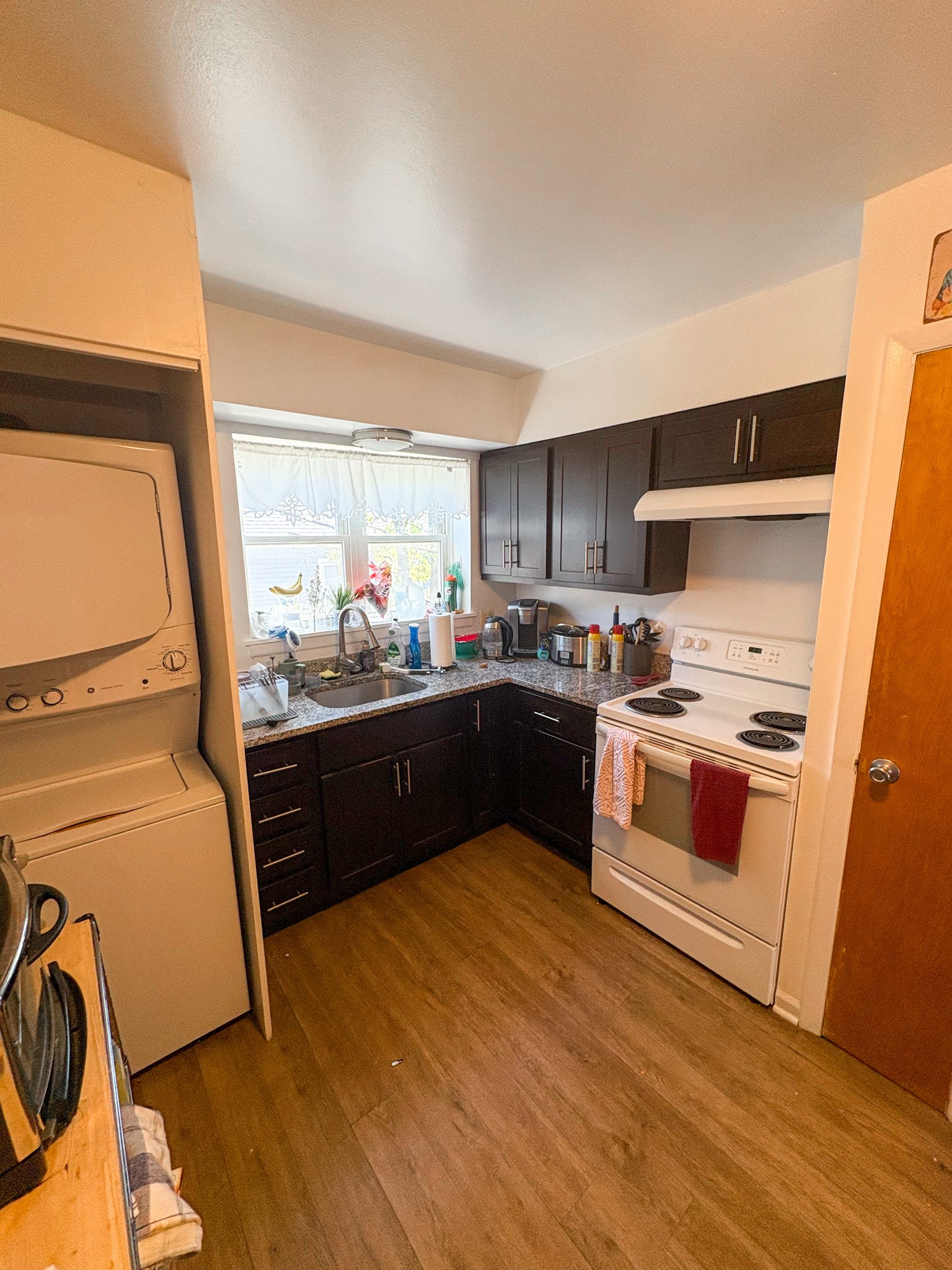 2146 Sherman Ave. 2146 Sherman Ave., Evanston, IL 60201 Evanston - Leasing by Cross Street