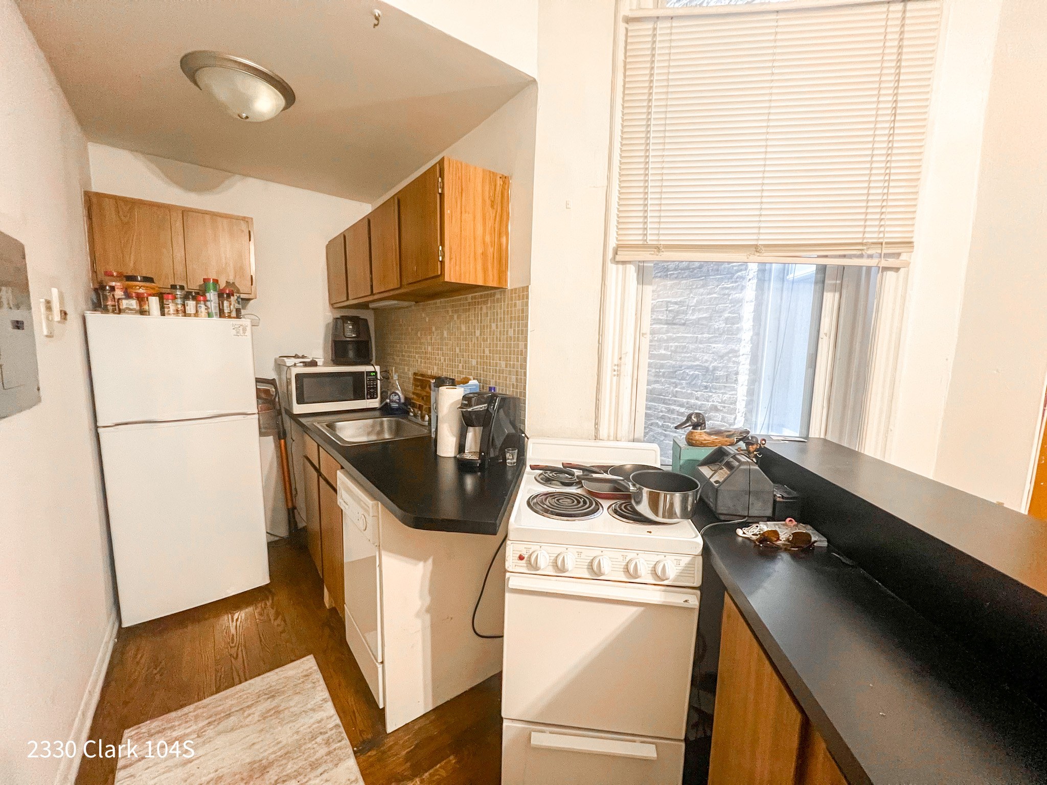 2330 N. Clark St. 2330 N. Clark St., Chicago, IL 60614 Lincoln Park - Leasing by Cross Street