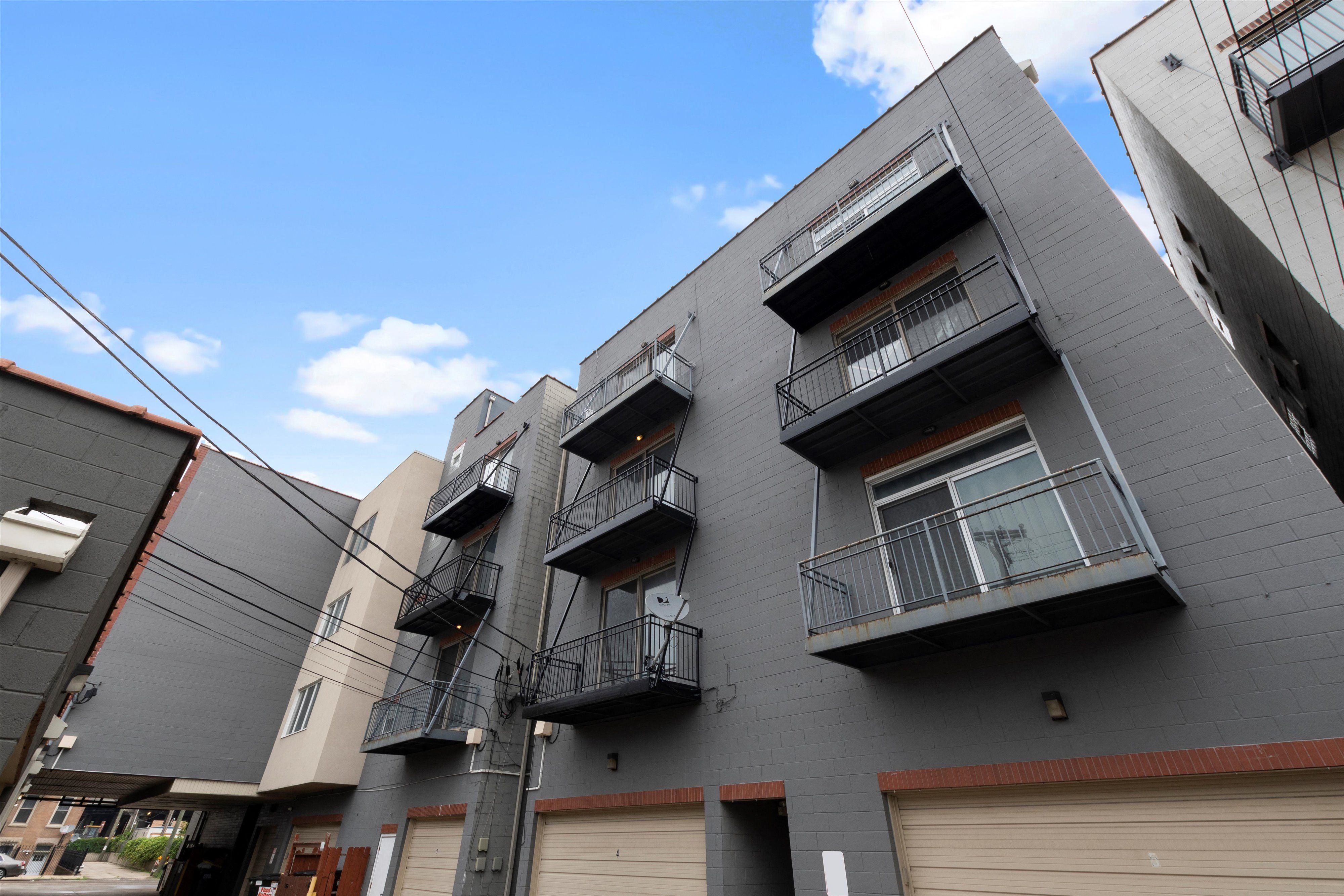 1636-56 N. Bosworth Ave. 1636-56 N. Bosworth Ave., Chicago, IL 60642 Bucktown - Leasing by Cross Street