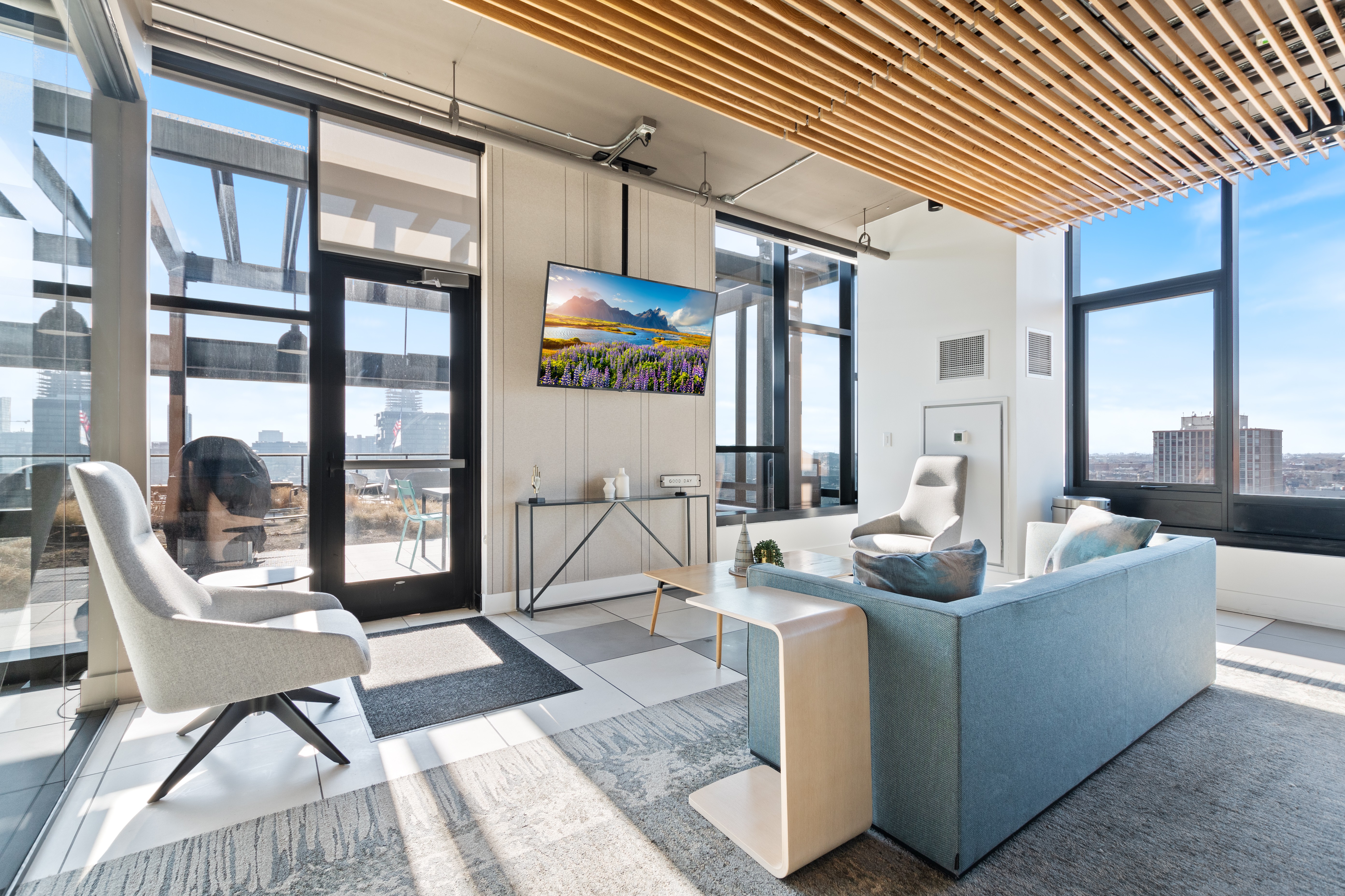 Lofts at Avenir 1040 W Huron, Chicago, IL 60642 - Leasing by Cross Street