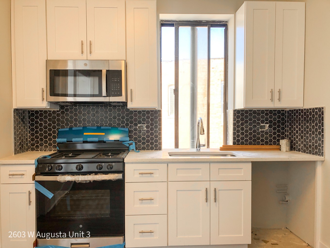 2601-03 W. Augusta Blvd./952-54 N. Rockwell St. 2601-03 W. Augusta Blvd., Chicago, IL 60622 West Town - Leasing by Cross Street