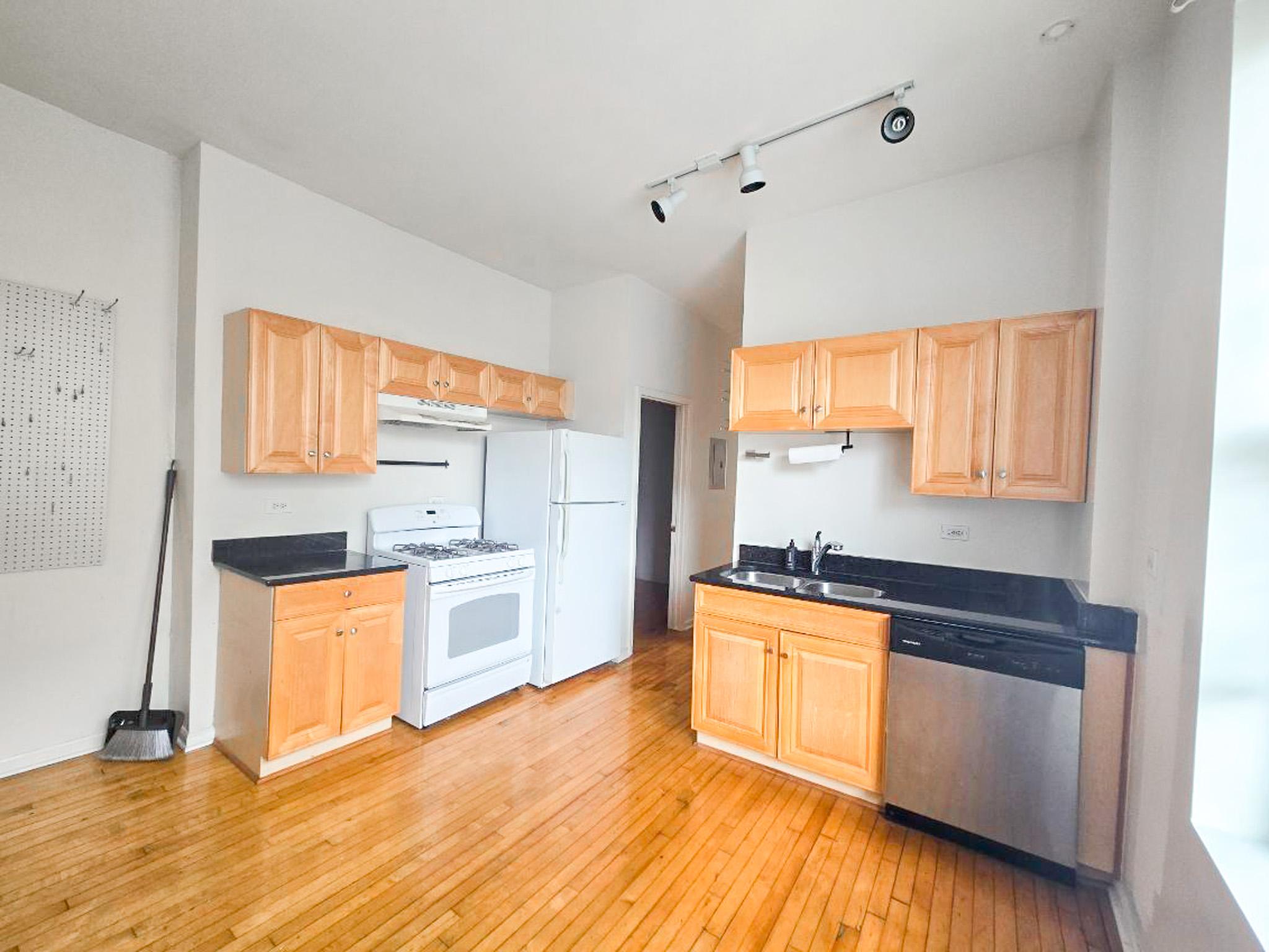 2610 W. Thomas St 2610 W. Thomas St, Chicago, IL 60622
