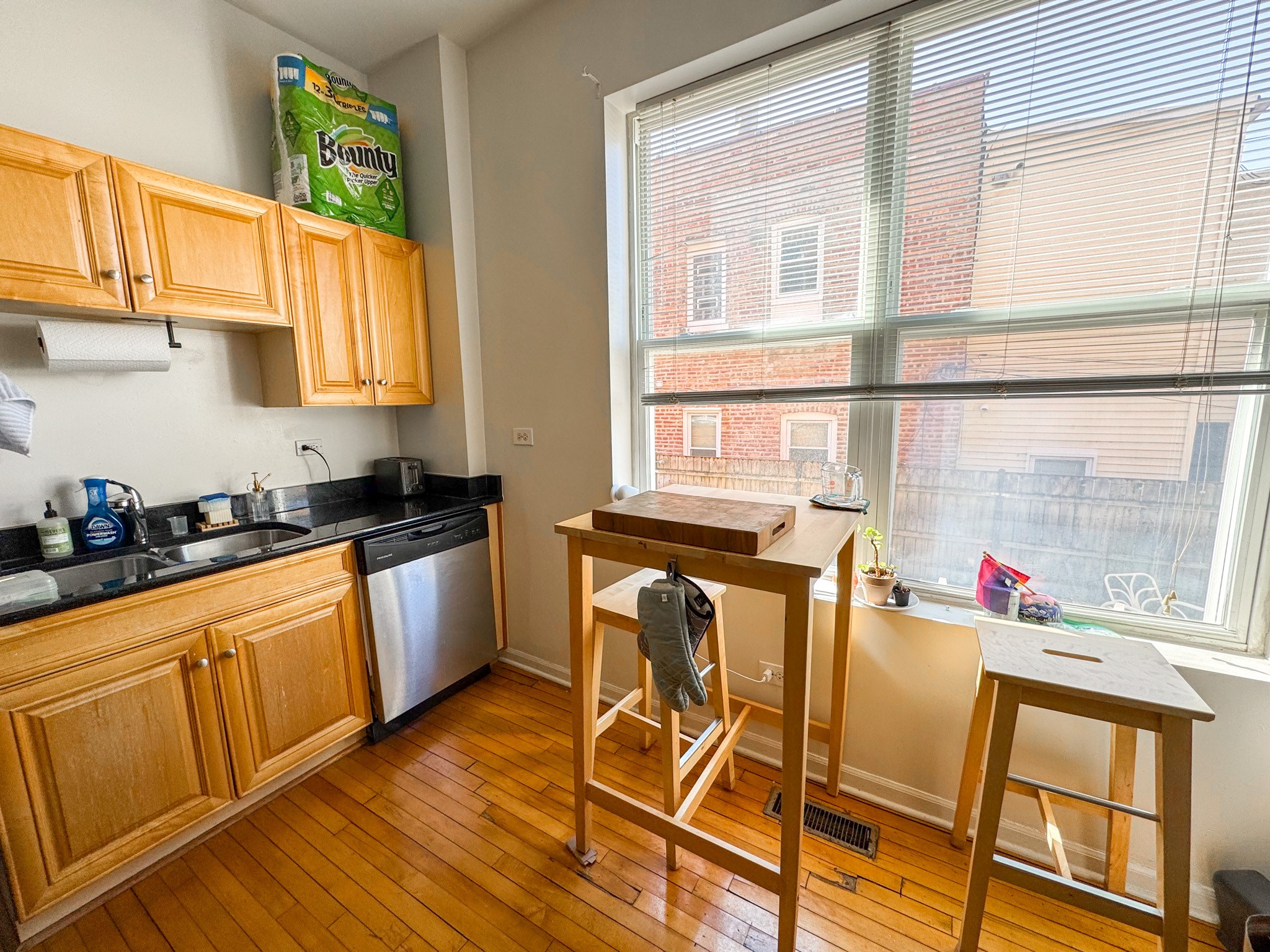 2610 W. Thomas St 2610 W. Thomas St, Chicago, IL 60622