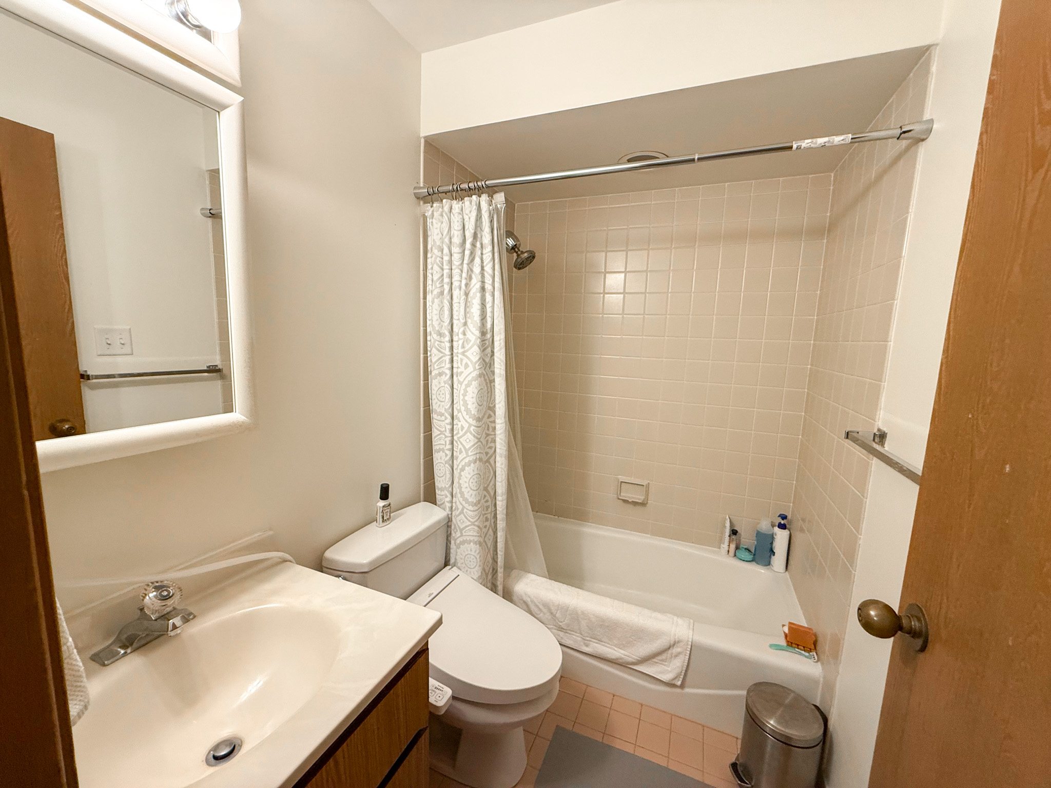 2609-15 N Hampden Court Chicago, IL 60614 2609-15 N Hampden Court, Chicago, IL 60614