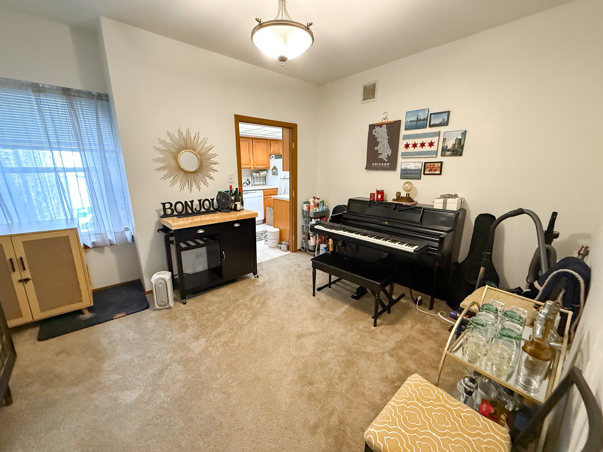2609-15 N Hampden Court Chicago, IL 60614 2609-15 N Hampden Court, Chicago, IL 60614