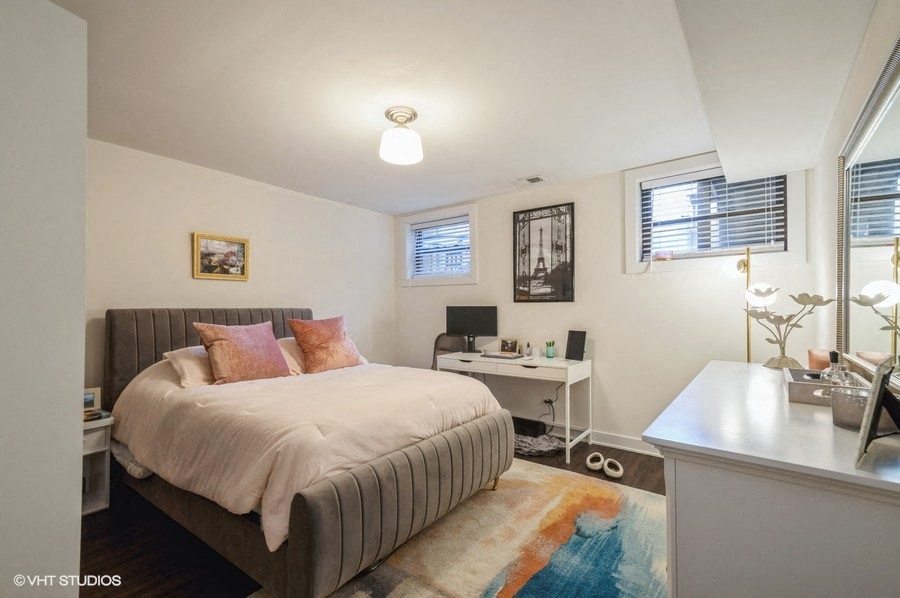1150-56 W Cornelia / 3501-03 N Racine 1150-56 W Cornelia / 3501-03  N Racine, Chicago, IL 60657 Wrigleyville - Leasing by Cross Street
