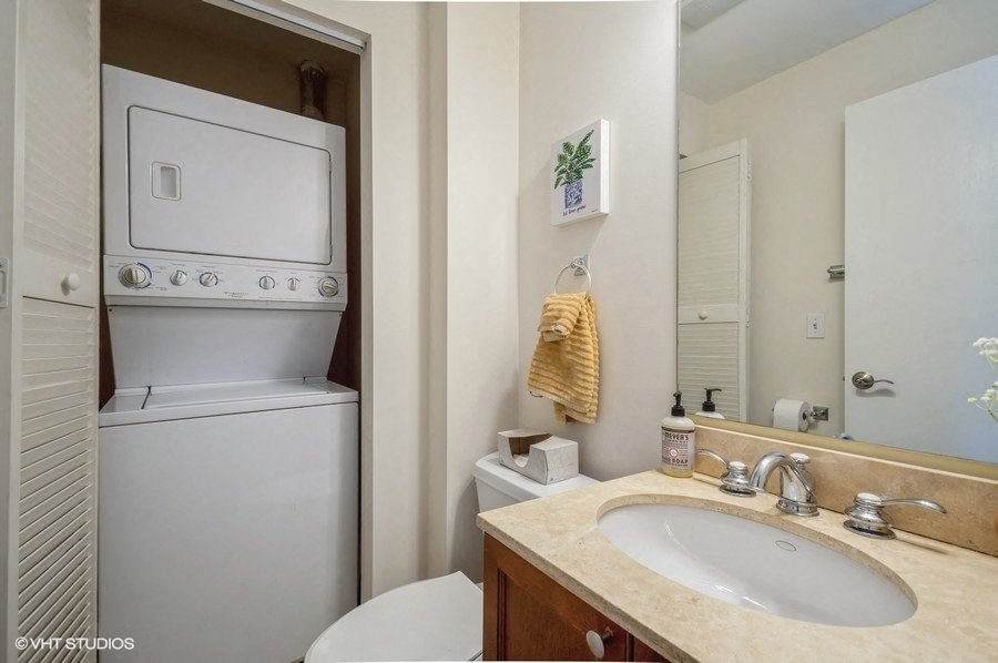 1150-56 W Cornelia / 3501-03 N Racine 1150-56 W Cornelia / 3501-03  N Racine, Chicago, IL 60657 Wrigleyville - Leasing by Cross Street