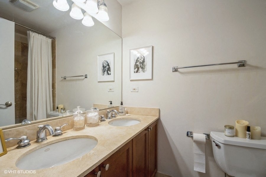 1150-56 W Cornelia / 3501-03 N Racine 1150-56 W Cornelia / 3501-03  N Racine, Chicago, IL 60657 Wrigleyville - Leasing by Cross Street