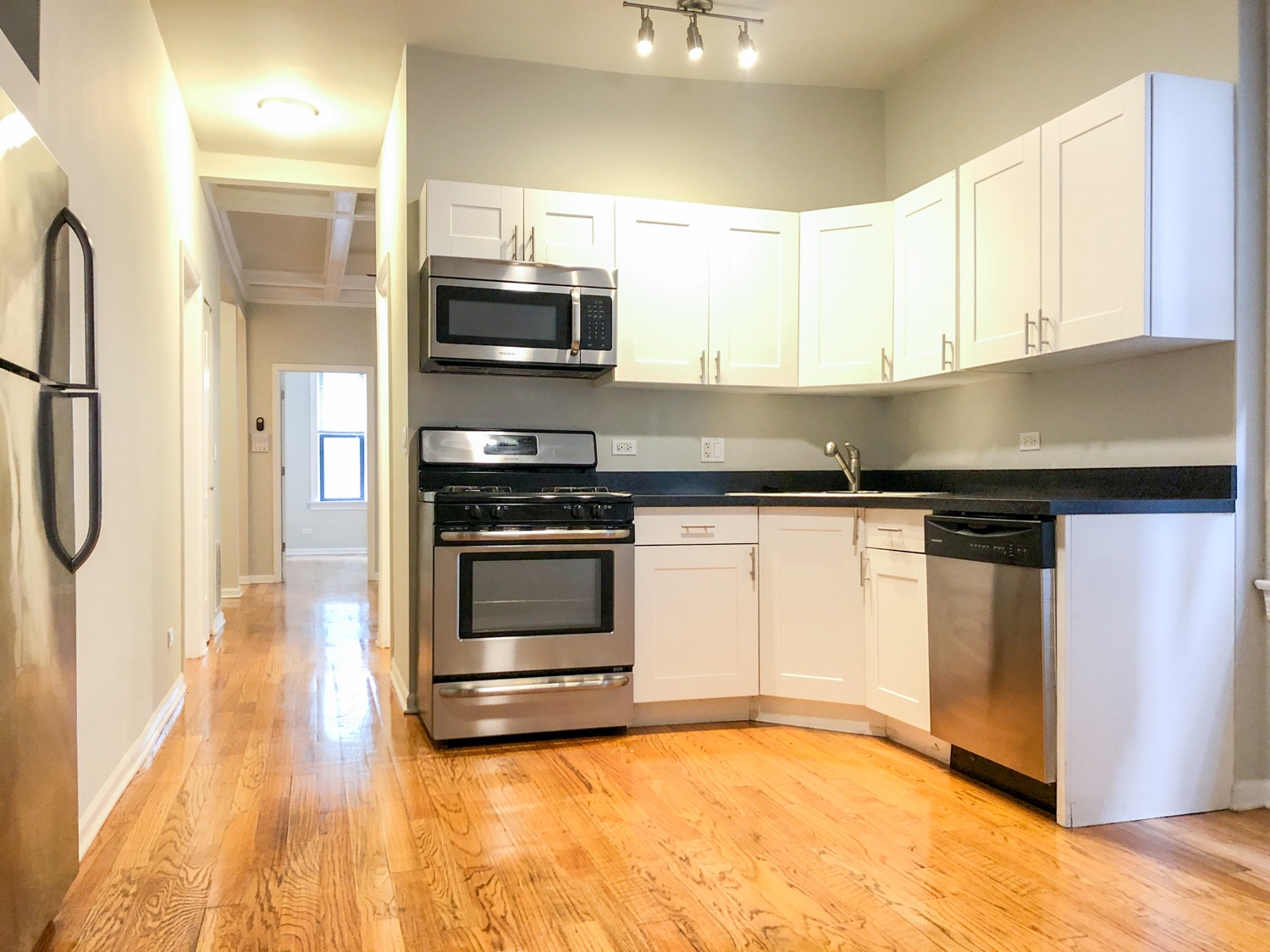 2706 W. Haddon Ave. 2706 W. Haddon Ave., Chicago, IL 60622 West Town - Leasing by Cross Street
