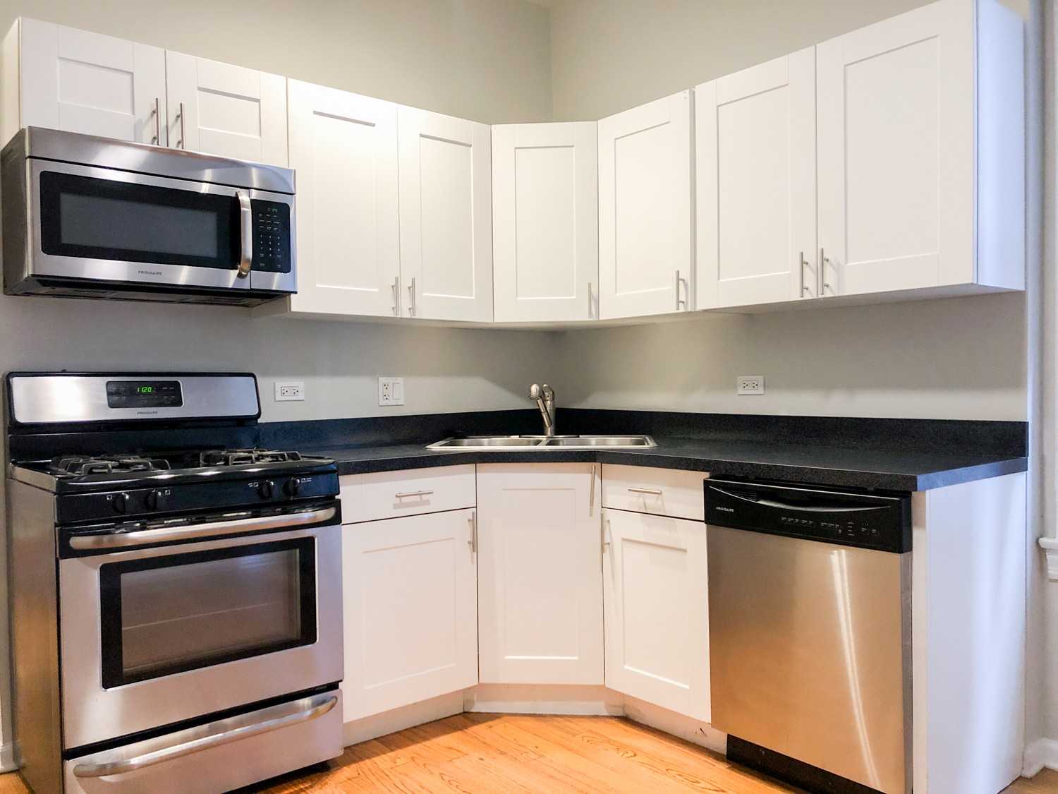 2706 W. Haddon Ave. 2706 W. Haddon Ave., Chicago, IL 60622 West Town - Leasing by Cross Street