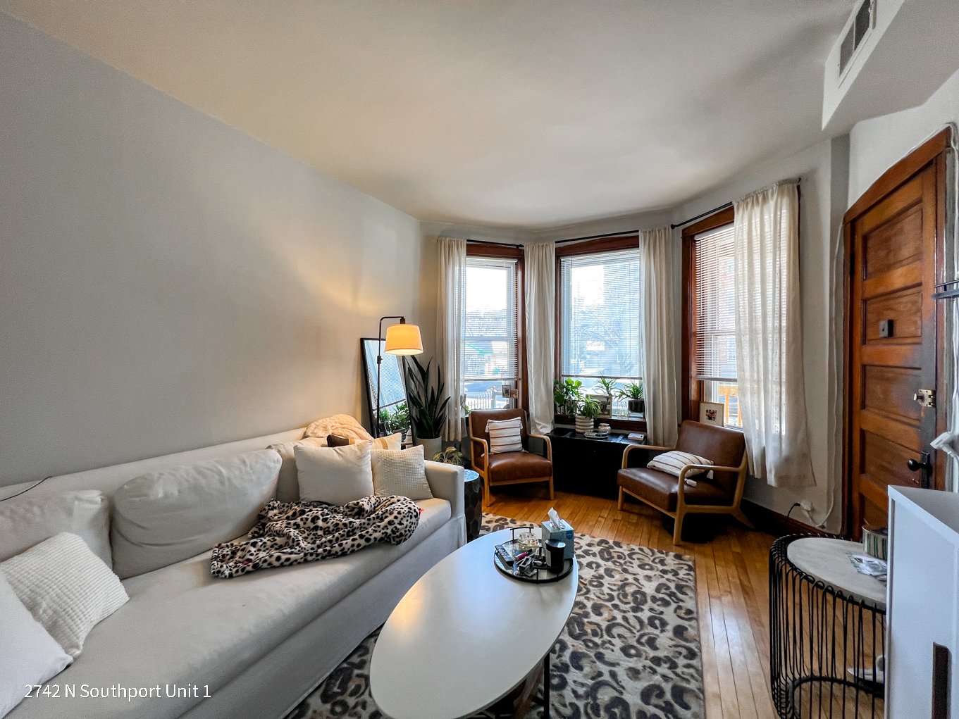 2742 N. Southport Ave. 2742 N. Southport Ave., Chicago, IL 60614 - Leasing by Cross Street
