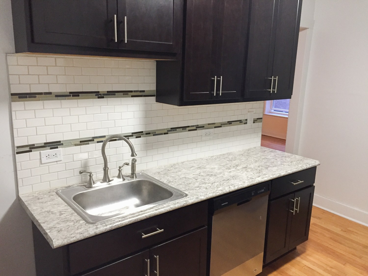 2804 - 2822 N. Cambridge Ave. 2804 - 2822 N. Cambridge Ave., Chicago, IL 60657 Lake View East - Leasing by Cross Street