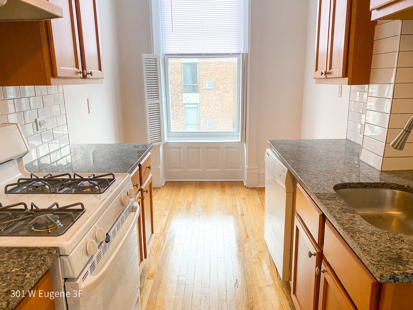 301 W. Eugenie St. 301 W. Eugenie St., Chicago, IL 60614 Old Town Triangle - Leasing by Cross Street