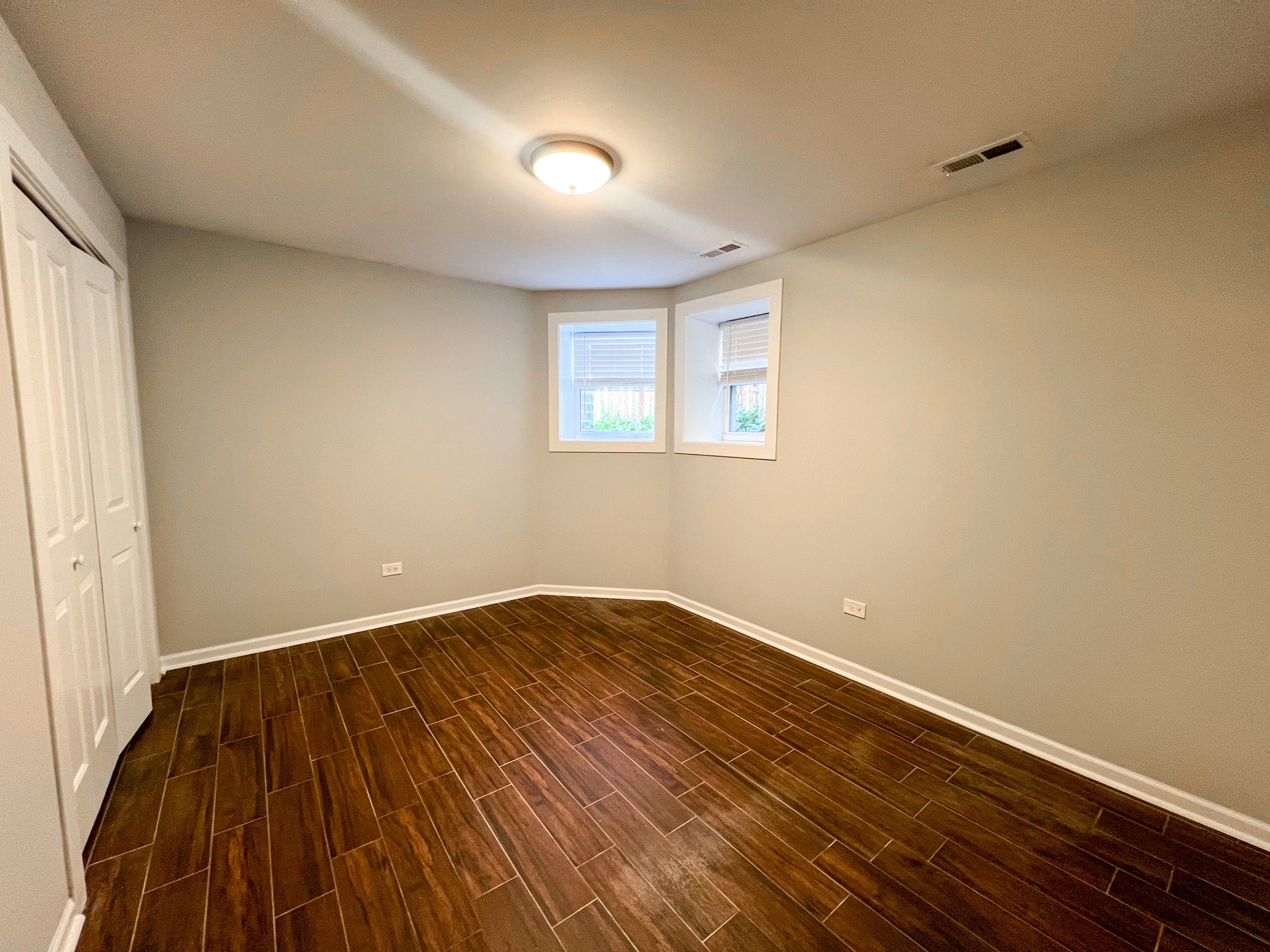 3155 N. Pine Grove Ave. 3155 N. Pine Grove Ave., Chicago, IL 60657 Lake View East - Leasing by Cross Street