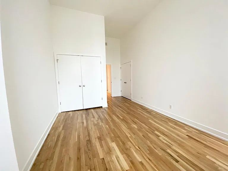 1348 N. Milwaukee Ave. 1348 N. Milwaukee Ave., Chicago 60622 Wicker Park - Leasing by Cross Street